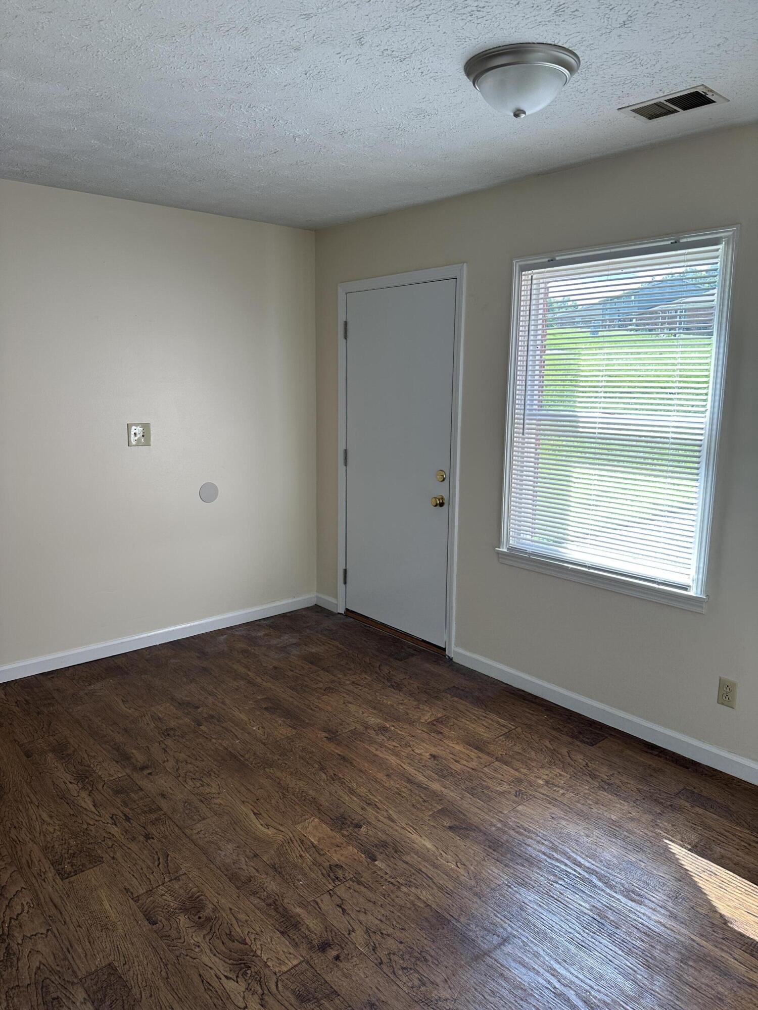 165 Landings Drive Property Photo 13