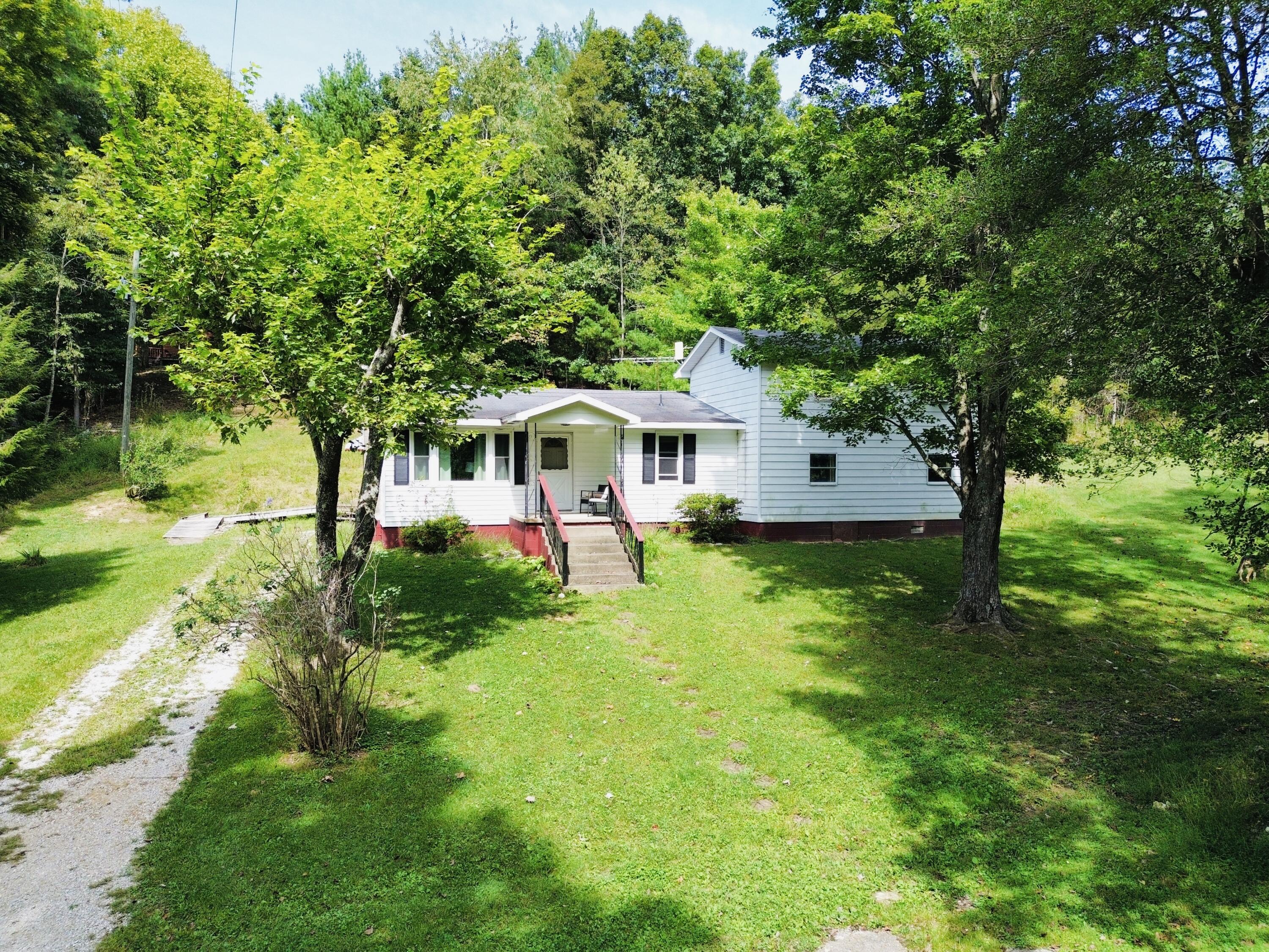 1270 Menix Road Property Photo 1