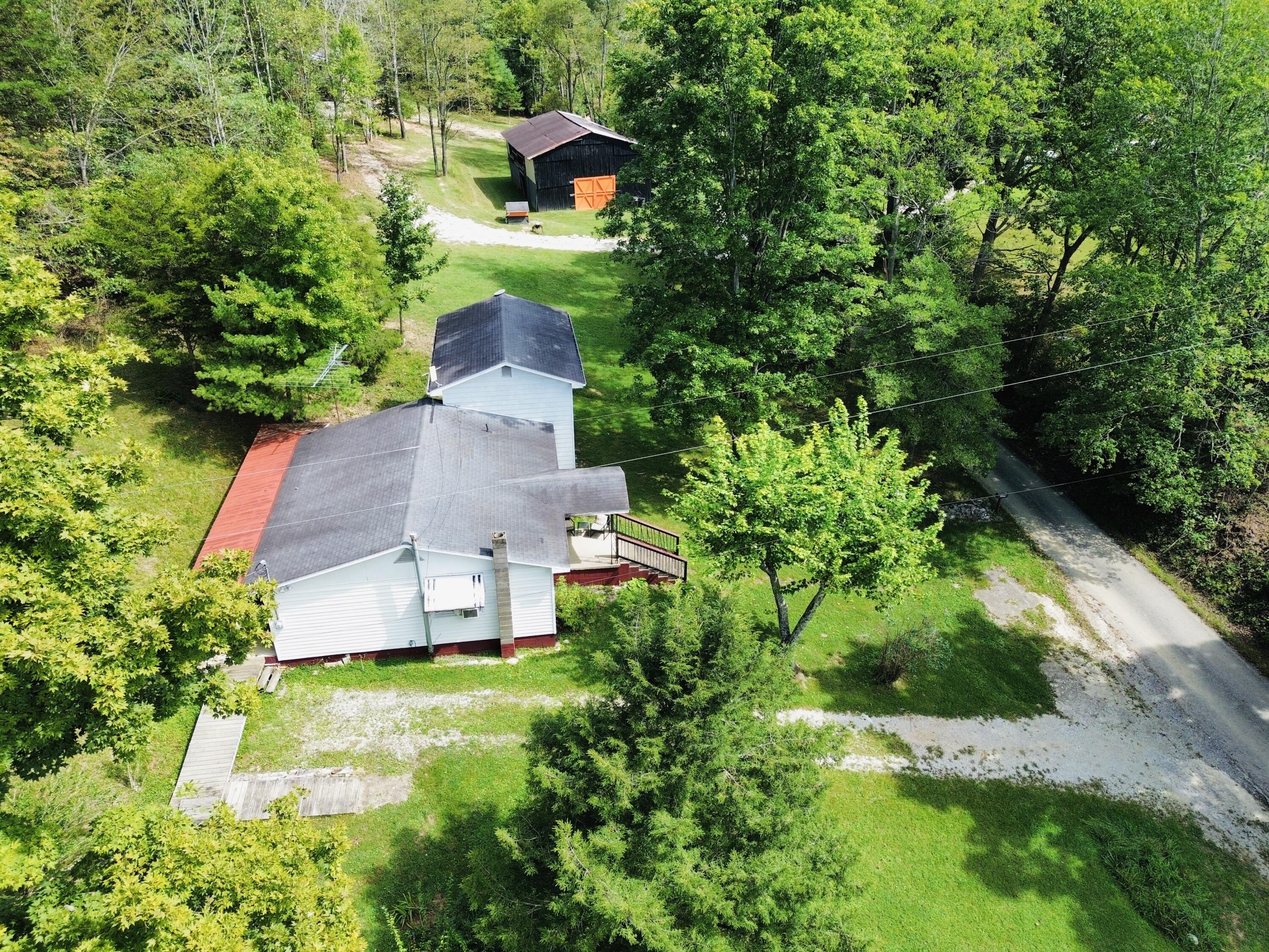 1270 Menix Road Property Photo 3