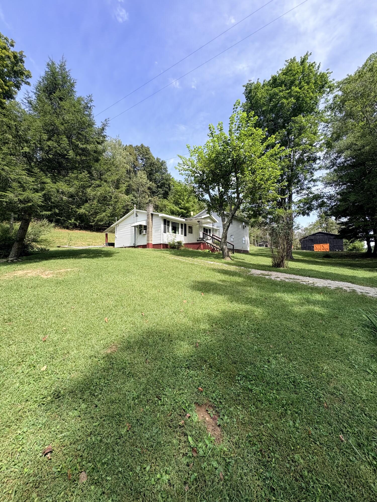 1270 Menix Road Property Photo 5