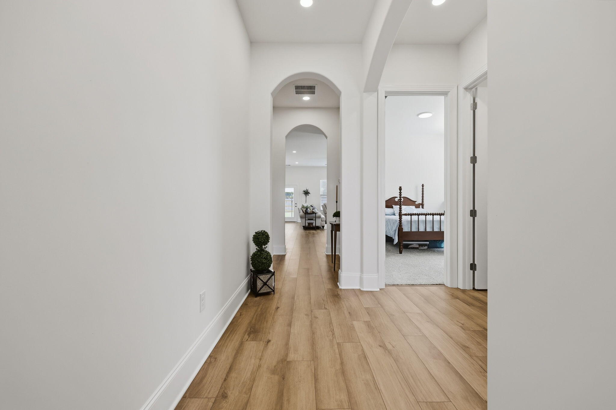 420 San Antonio Way Property Photo 8