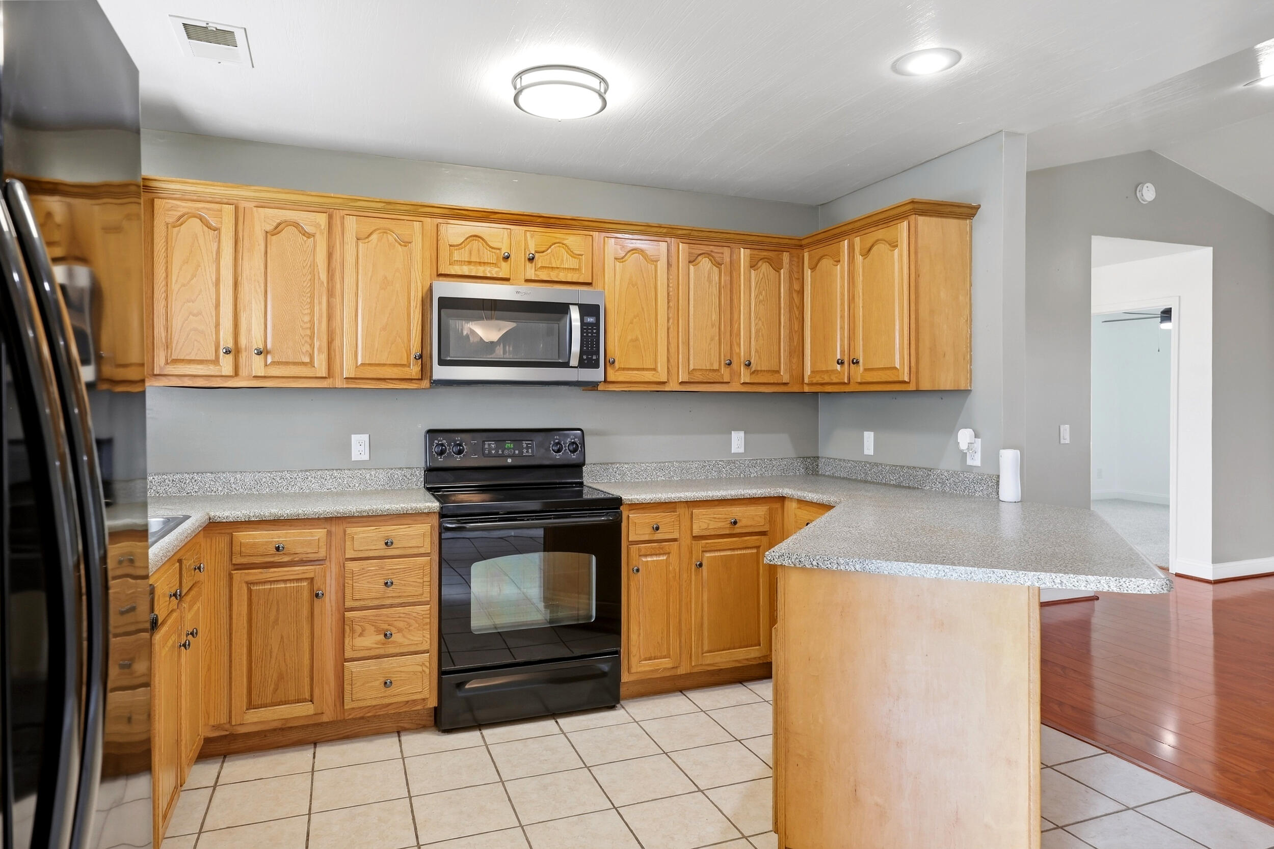 121 Brett Circle Property Photo 10