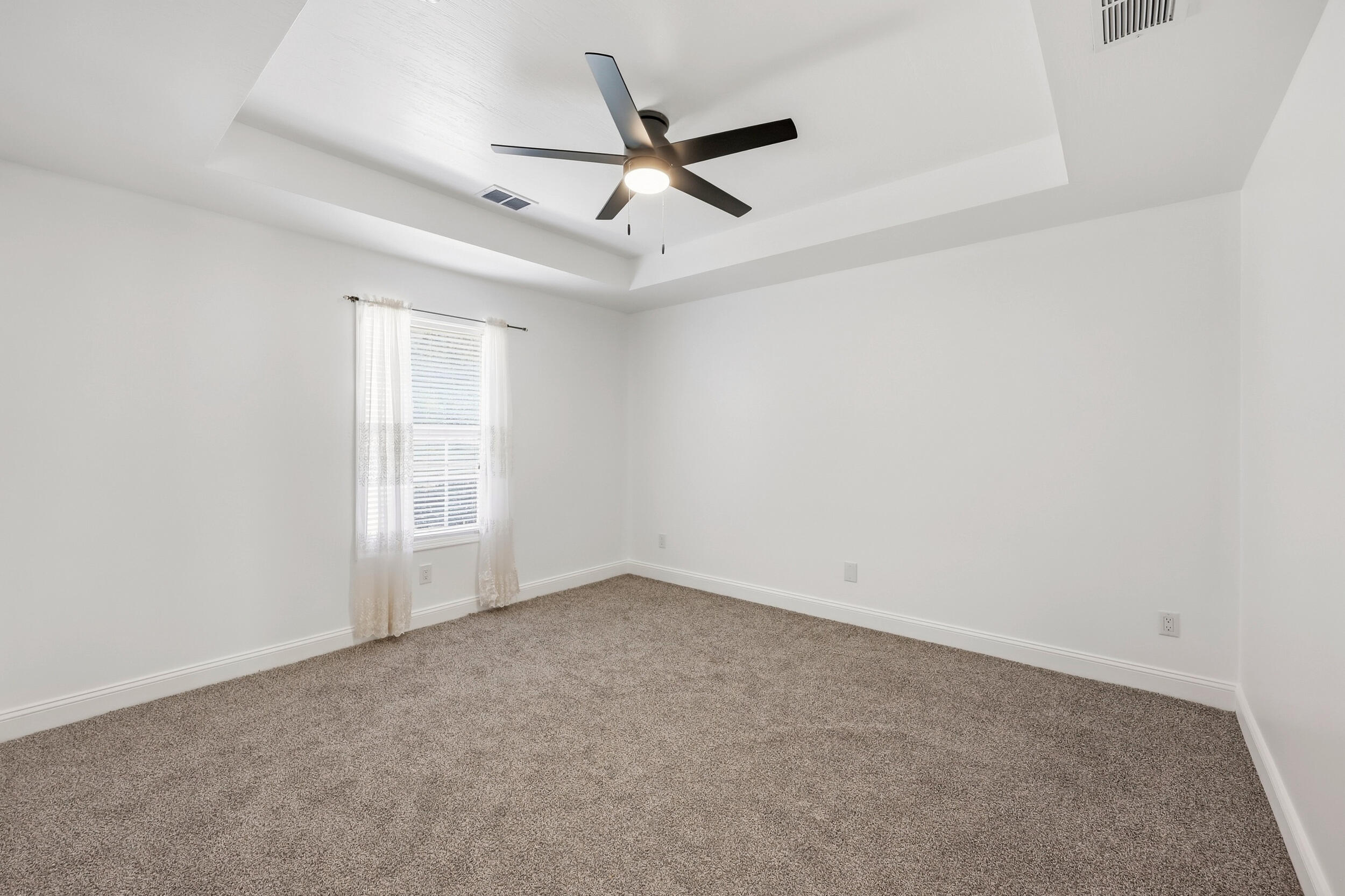 121 Brett Circle Property Photo 14