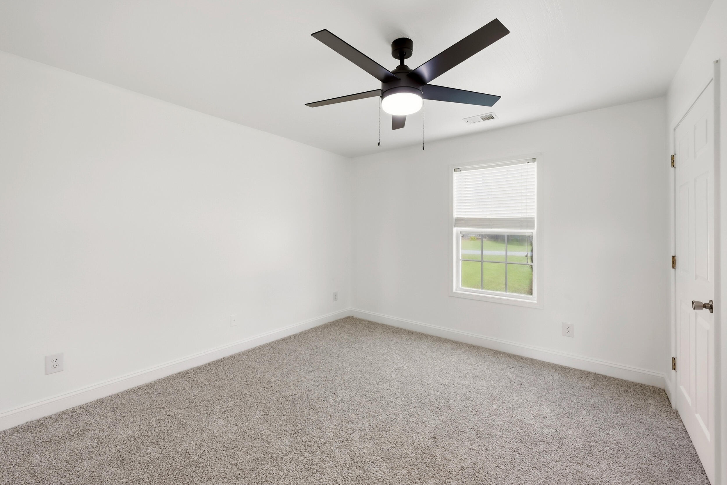 121 Brett Circle Property Photo 17