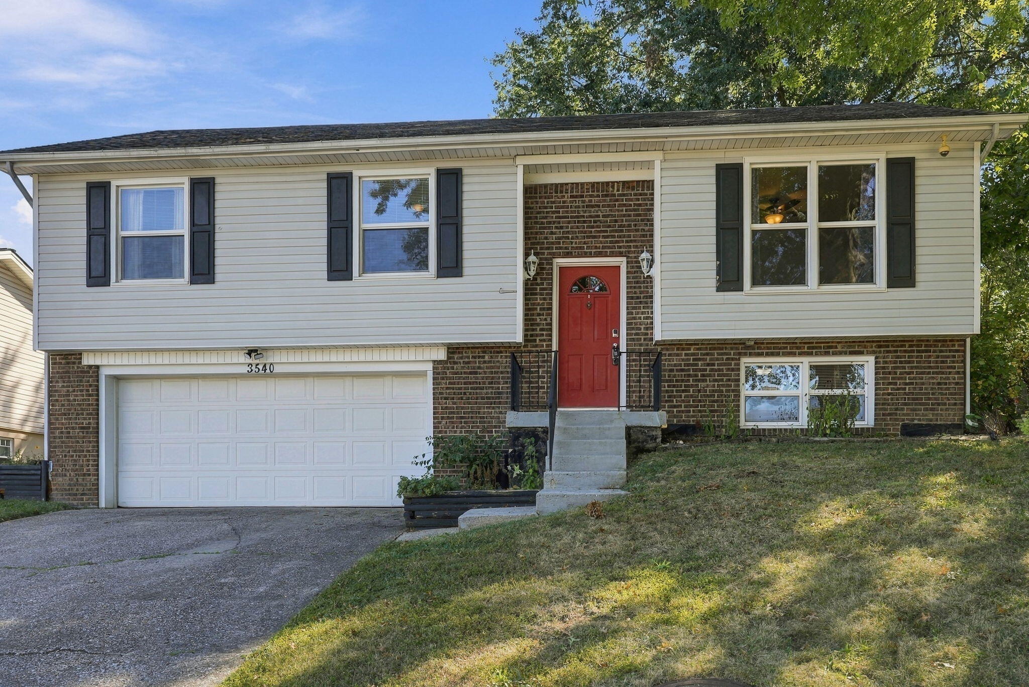 3540 Sundart Drive Property Photo 1
