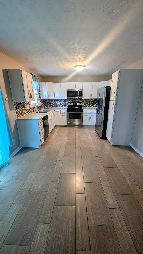 3540 Sundart Drive Property Photo 4