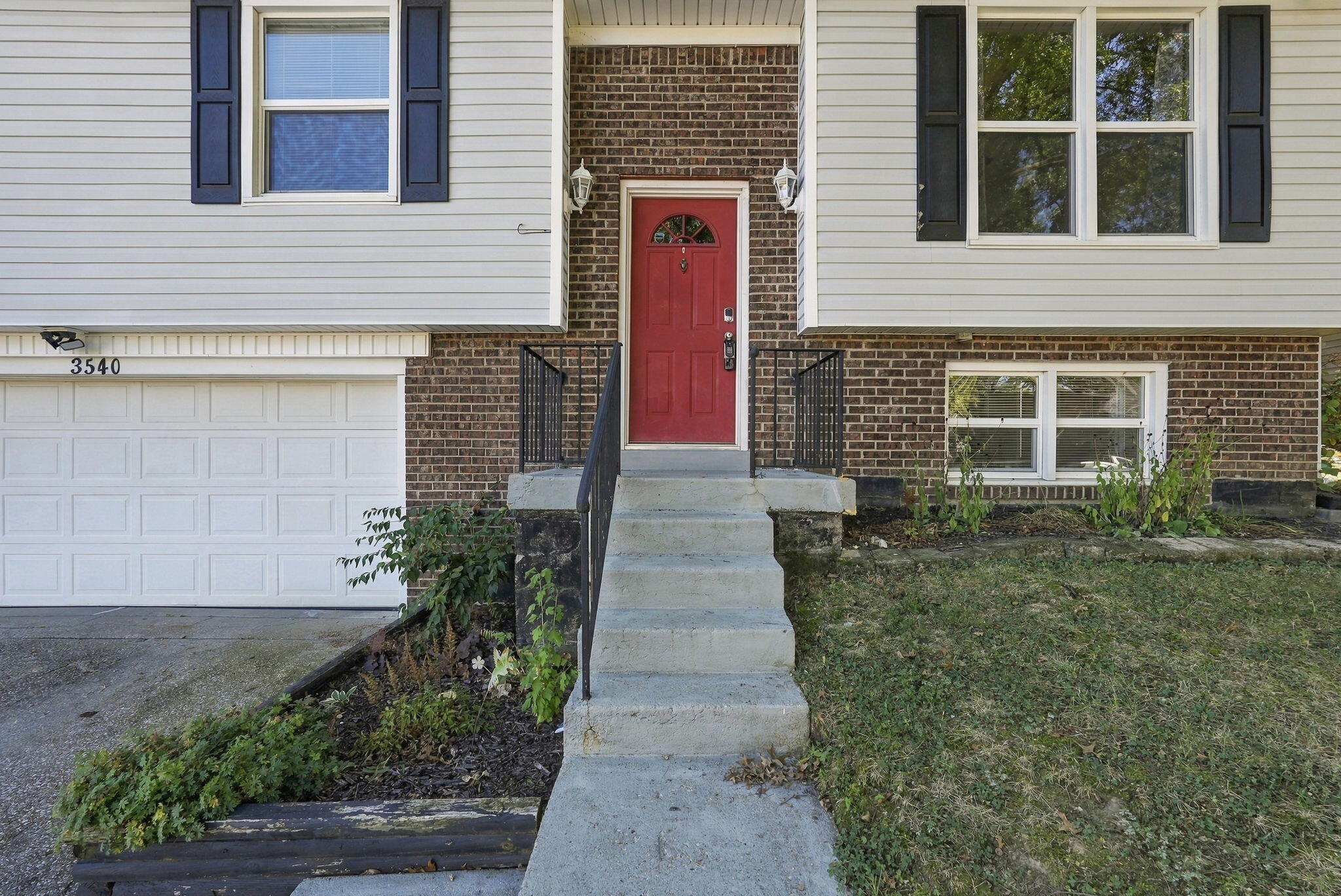 3540 Sundart Drive Property Photo 4