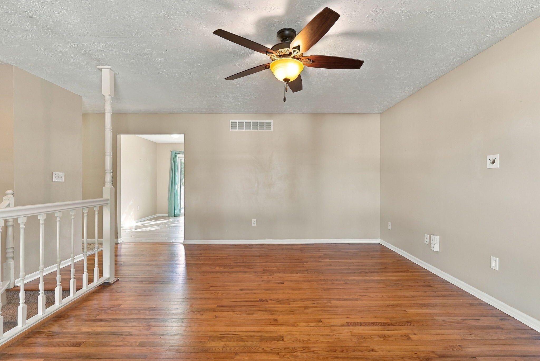 3540 Sundart Drive Property Photo 6