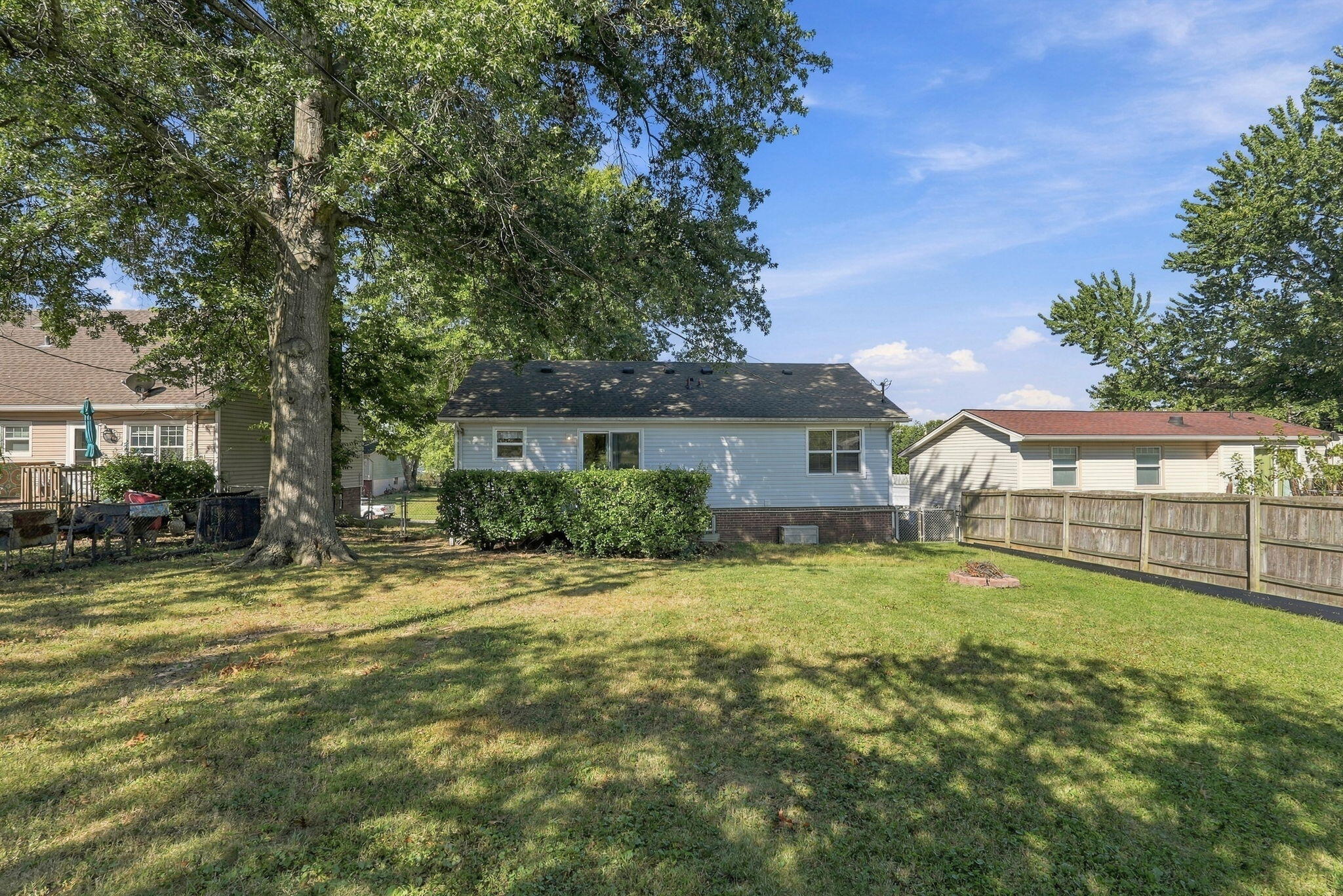 3540 Sundart Drive Property Photo 16