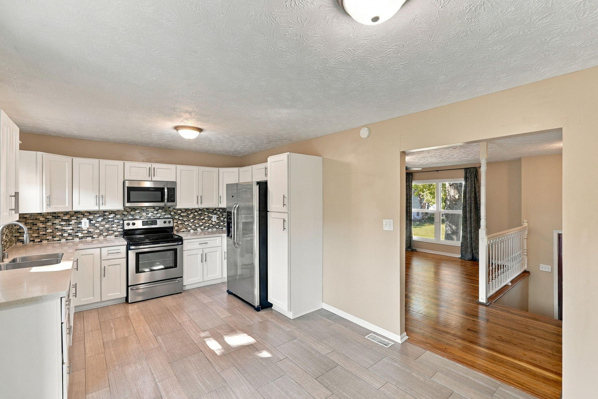 3540 Sundart Drive Property Photo 17