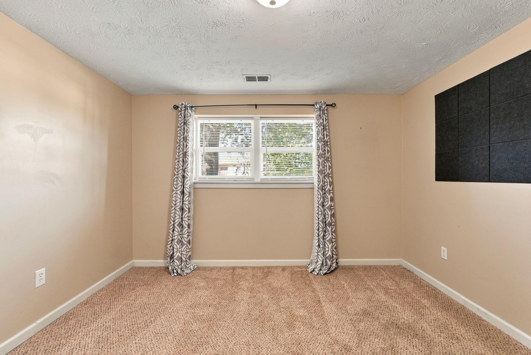 3540 Sundart Drive Property Photo 27