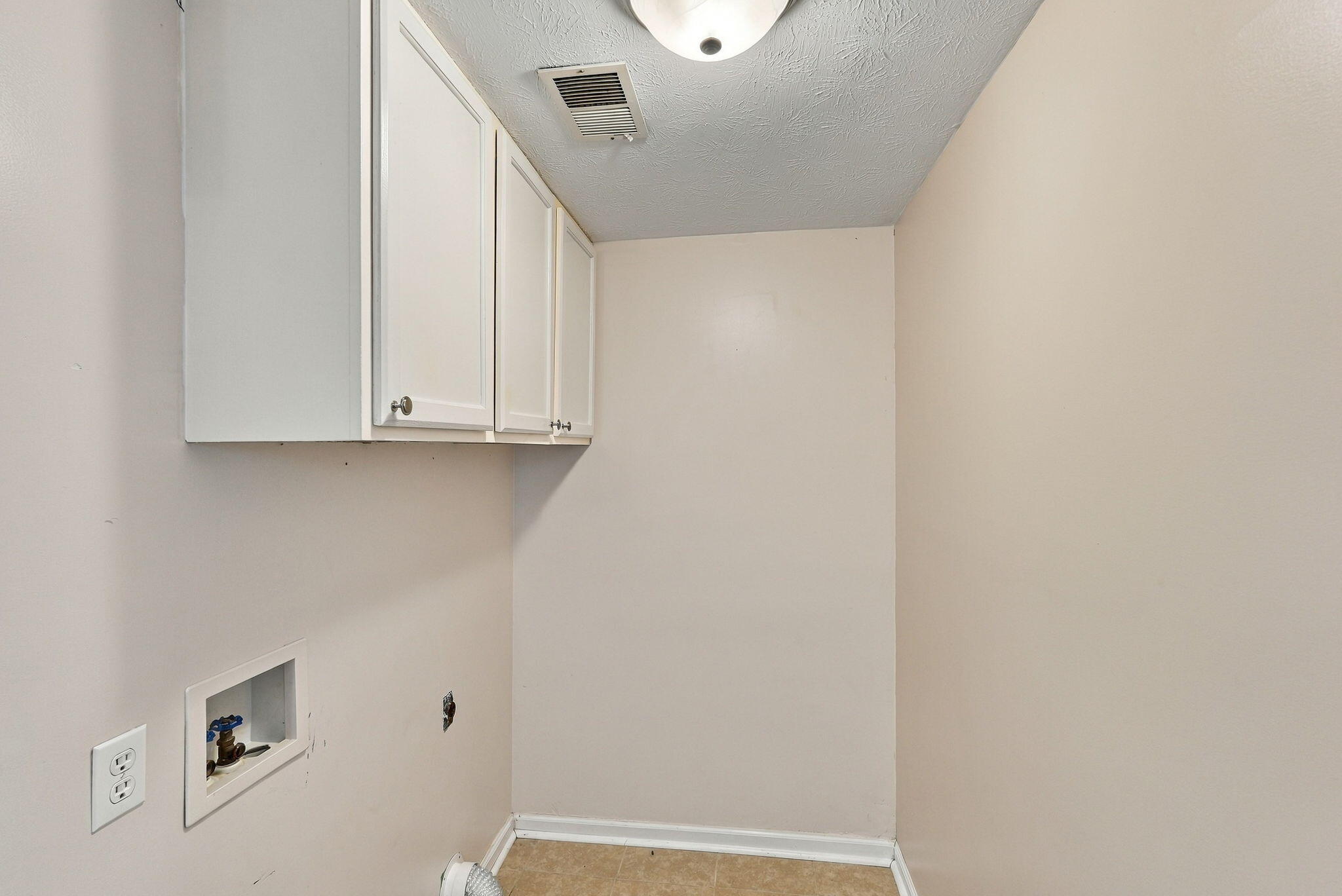 3540 Sundart Drive Property Photo 29