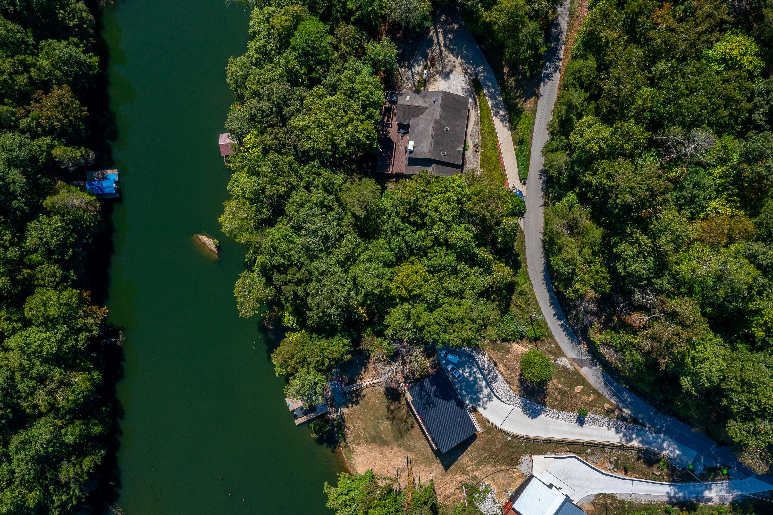 649 Cliffs Edge Road Property Photo 3