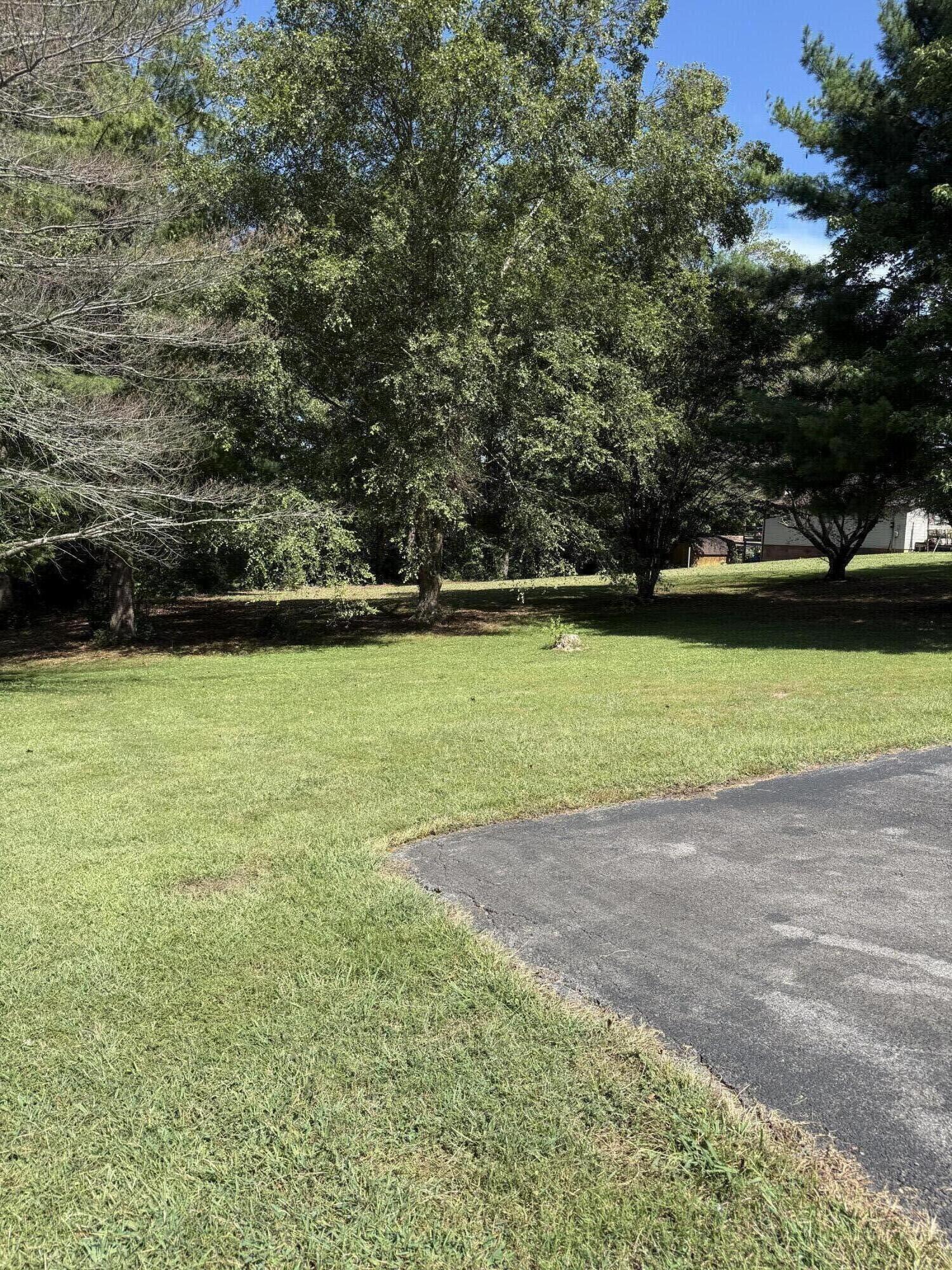 1109 Snow Road Property Photo 8