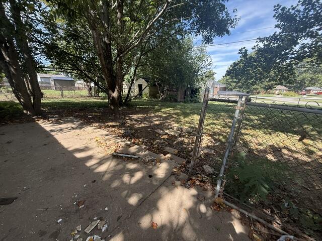 115 Queensway Drive Property Photo 6