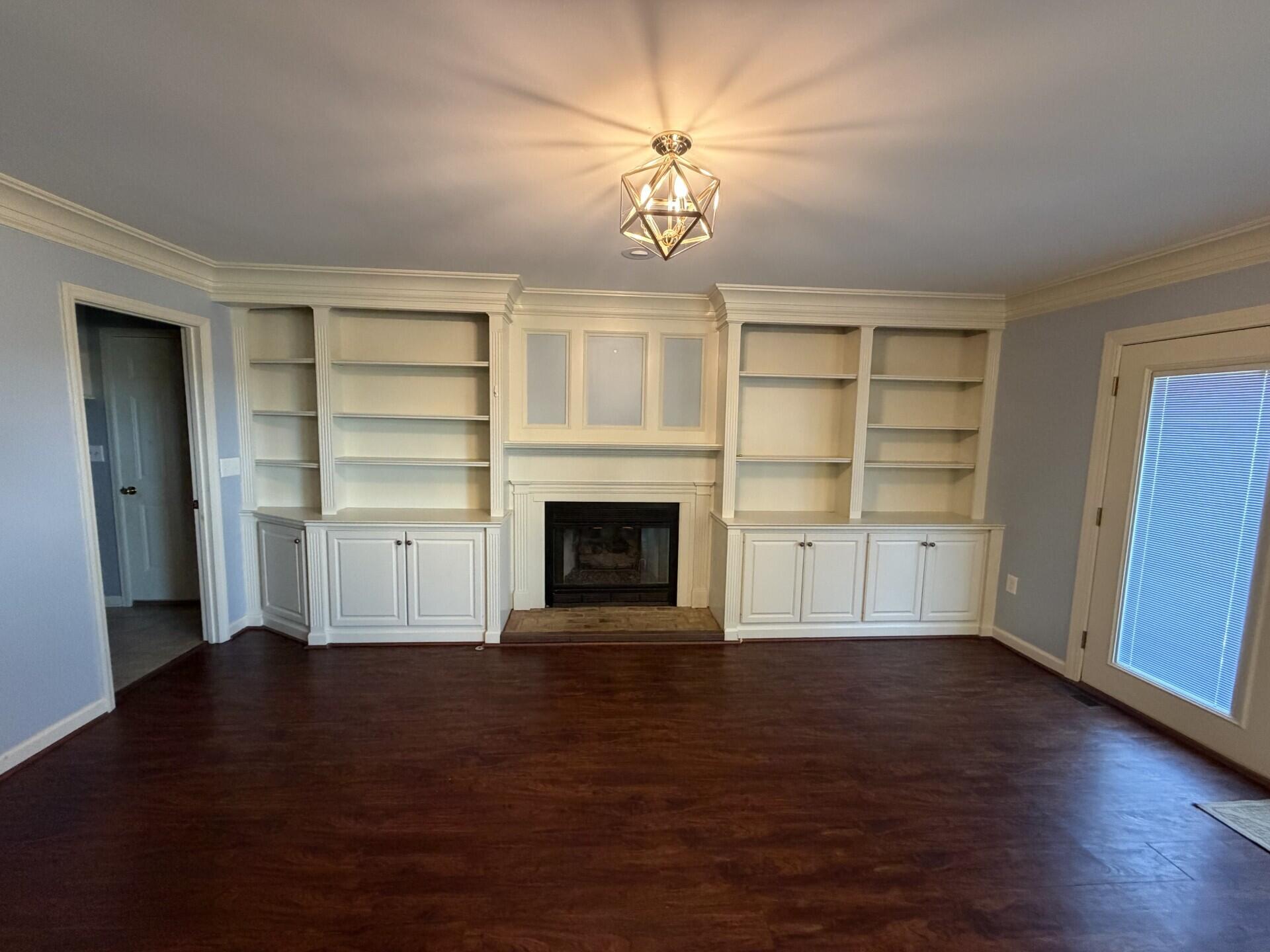 1117 Narrow Lane Property Photo 2