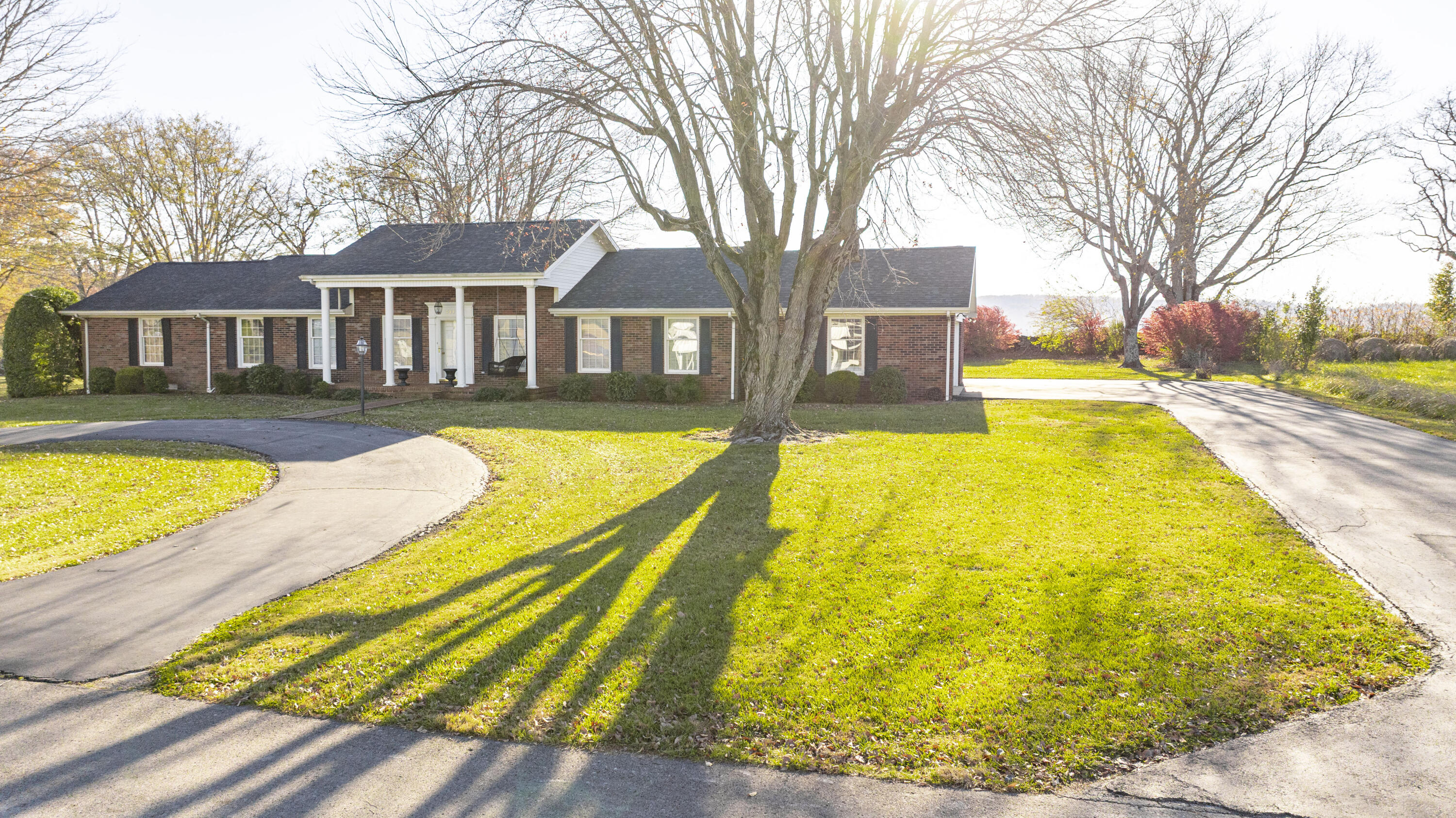 111 Stonehedge Court Property Photo 10