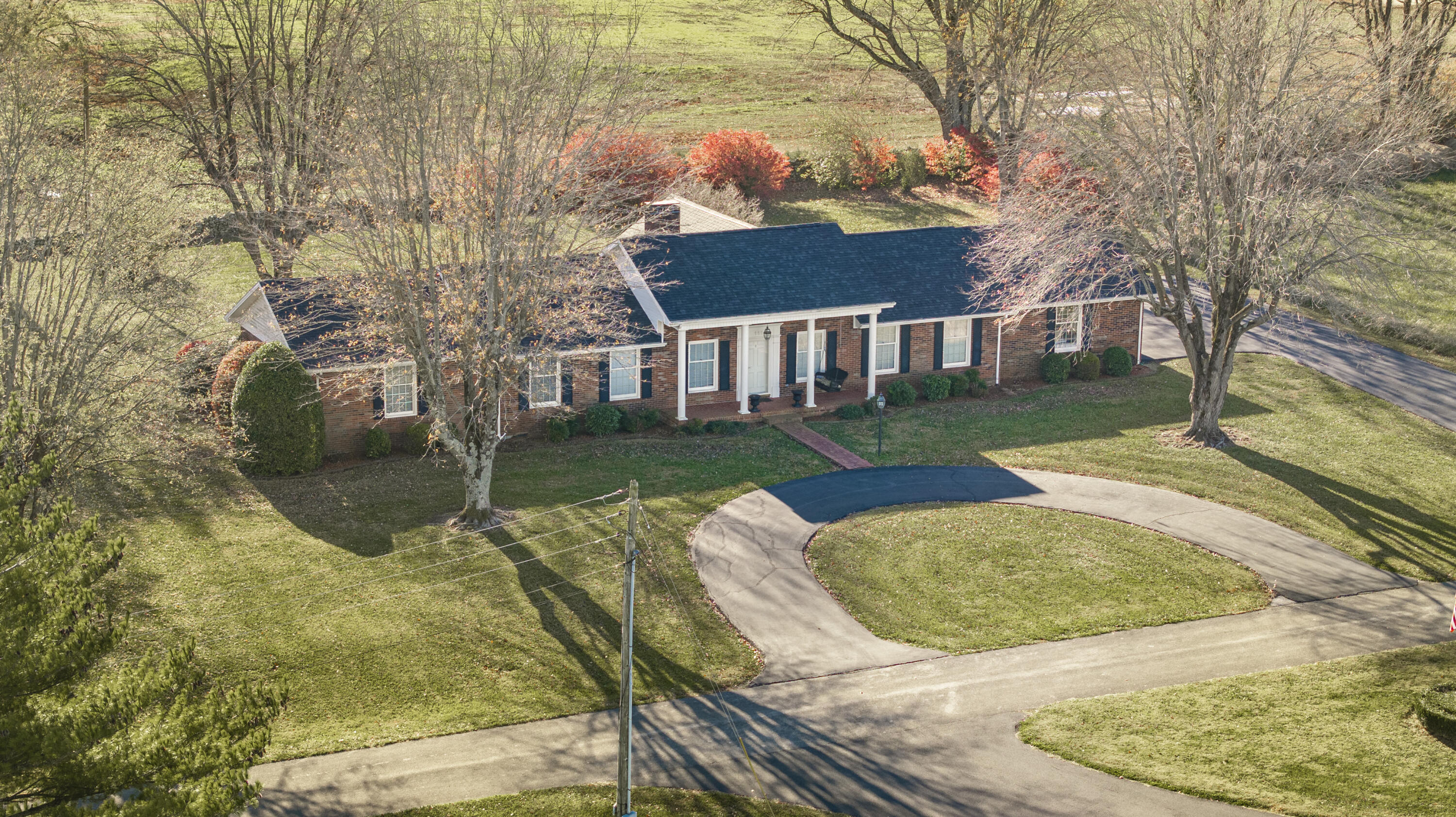 111 Stonehedge Court Property Photo 22
