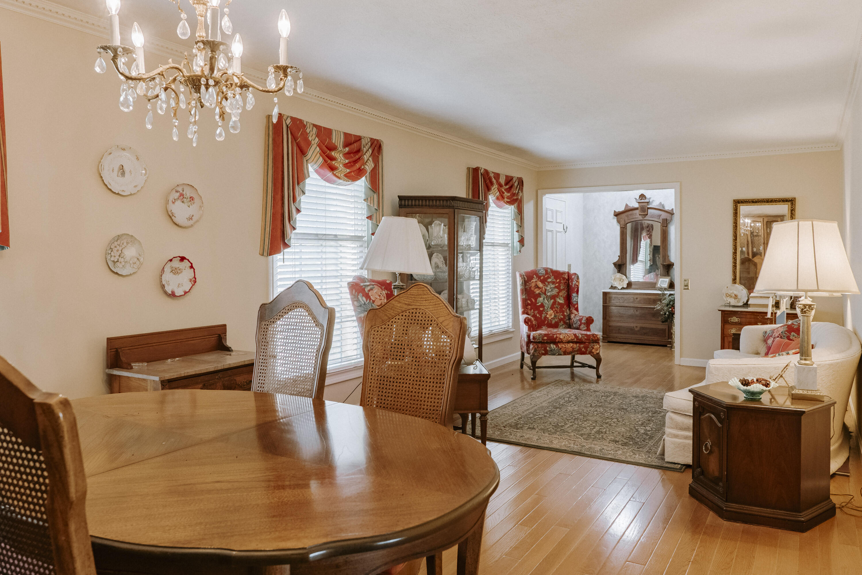 111 Stonehedge Court Property Photo 33