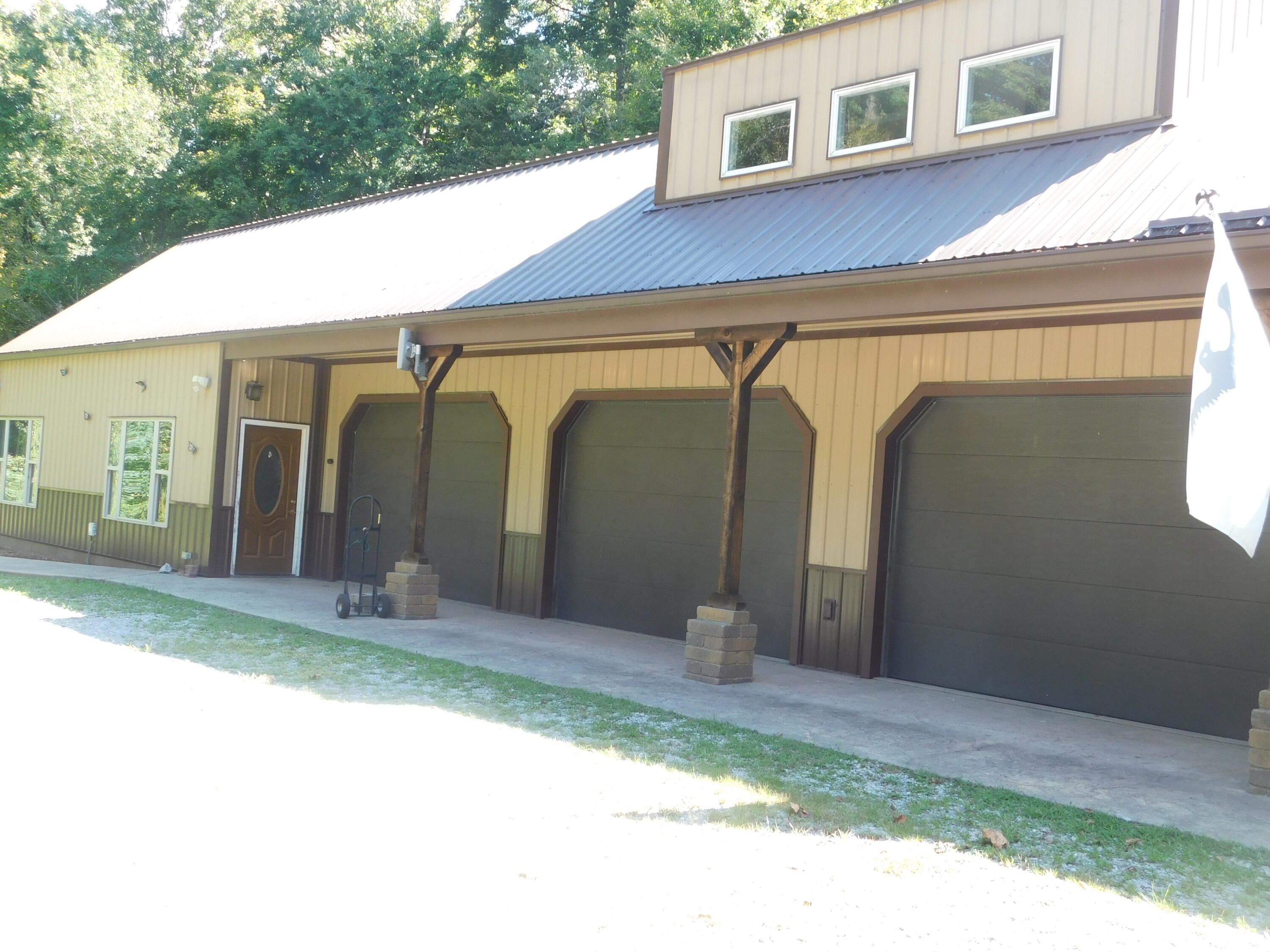 3943 Kentucky 274 Property Photo 2