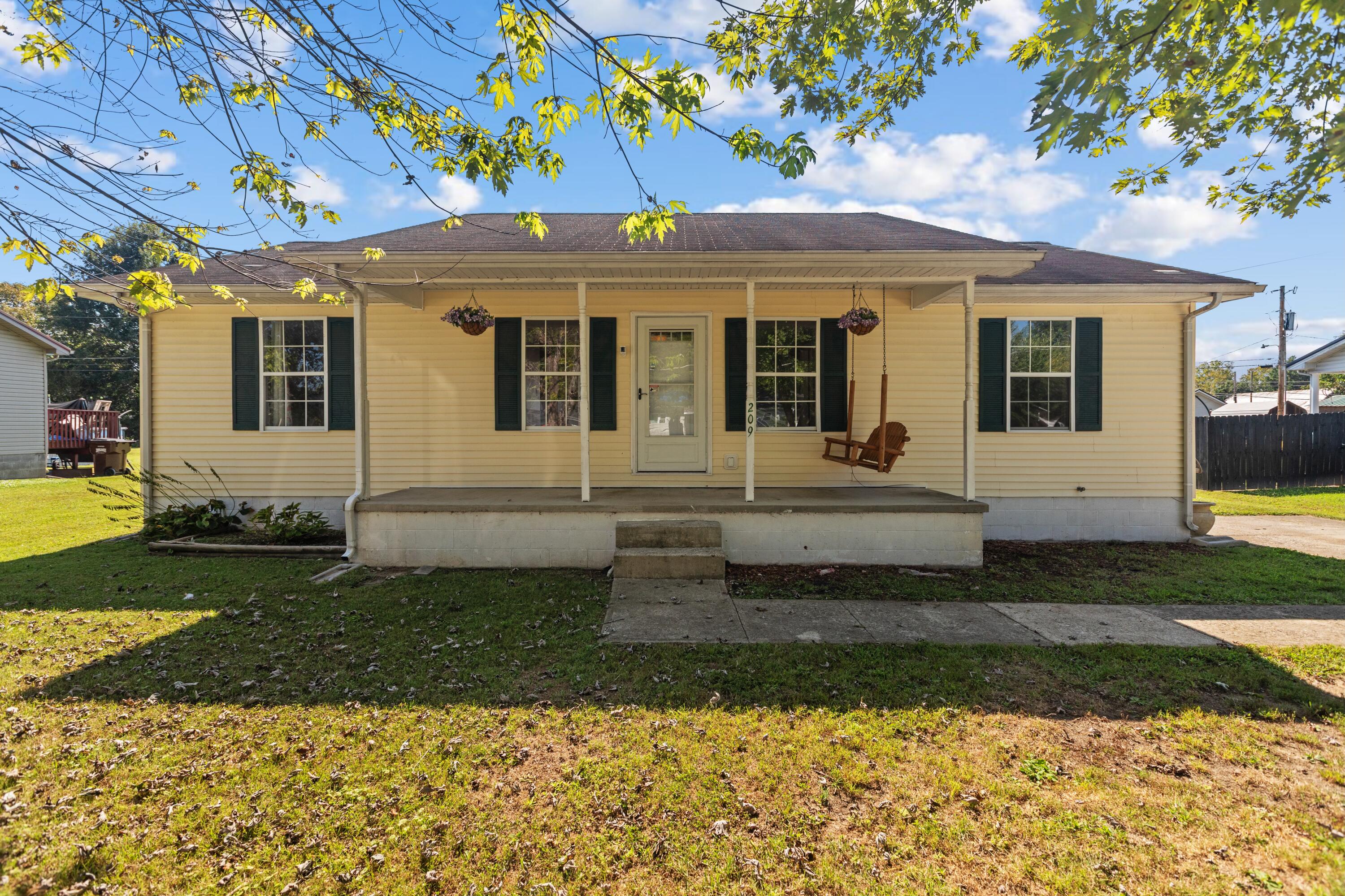 209 9th Avenue Property Photo 1