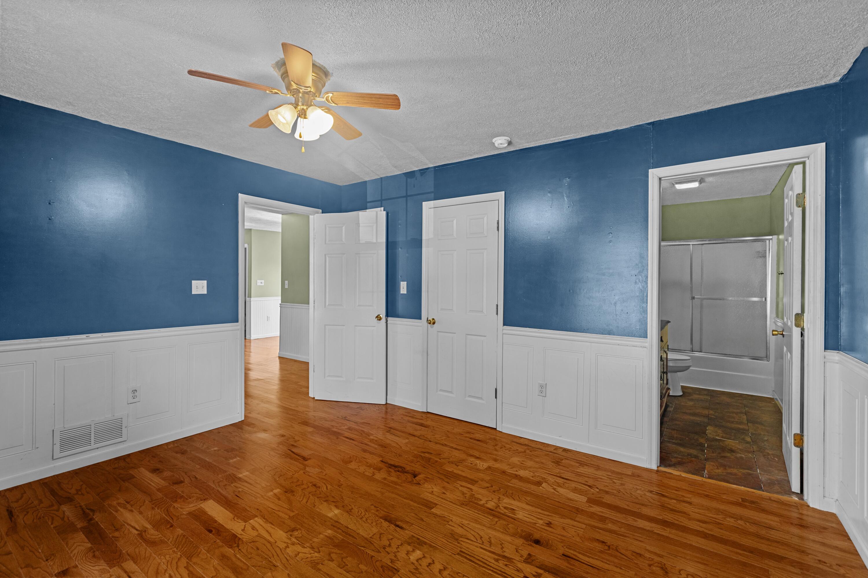 209 9th Avenue Property Photo 10