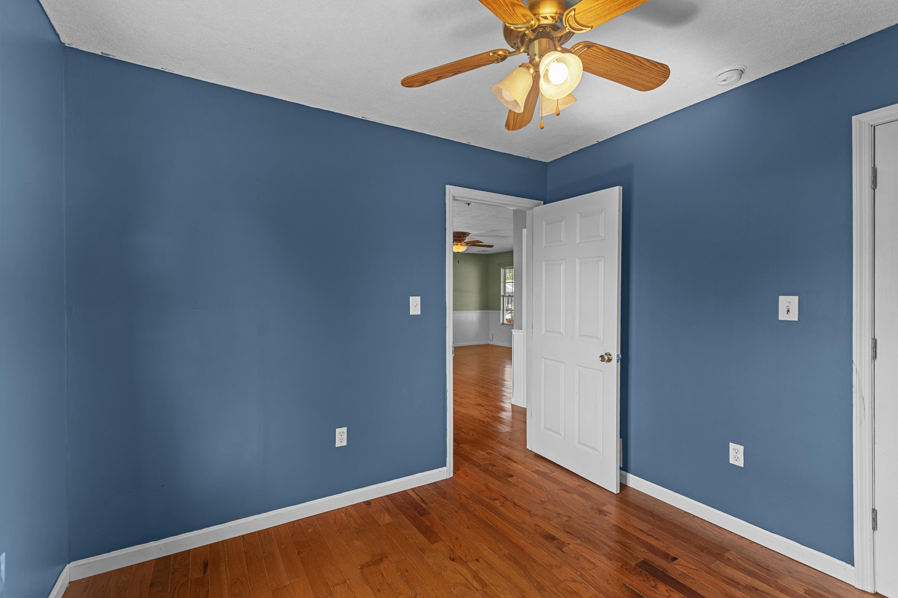 209 9th Avenue Property Photo 15