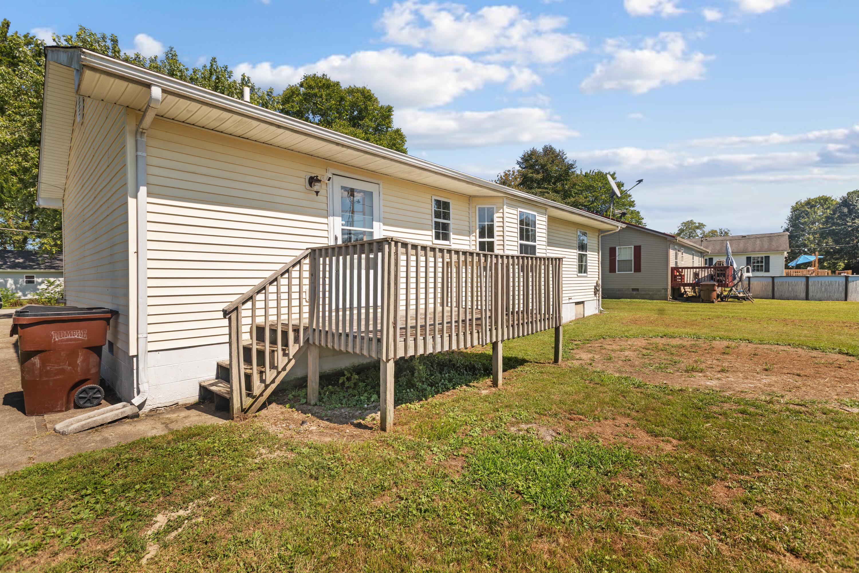 209 9th Avenue Property Photo 17