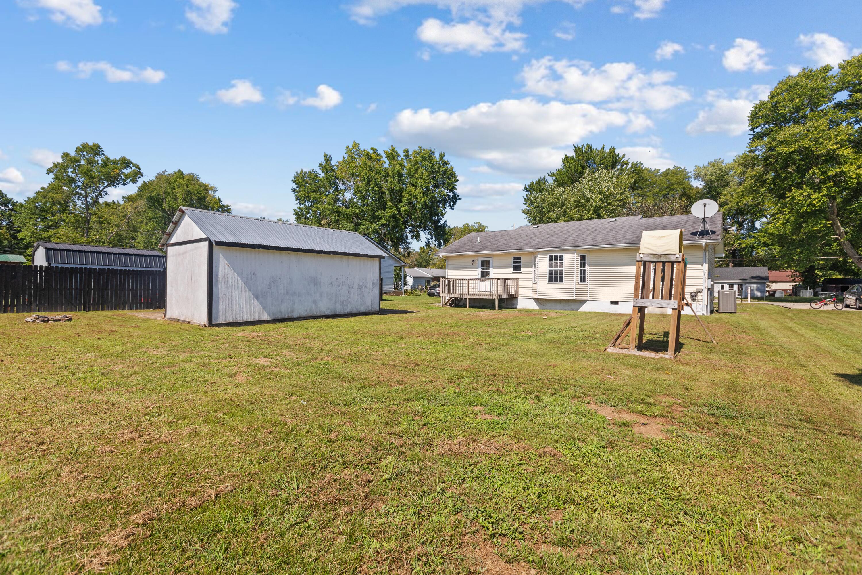 209 9th Avenue Property Photo 18
