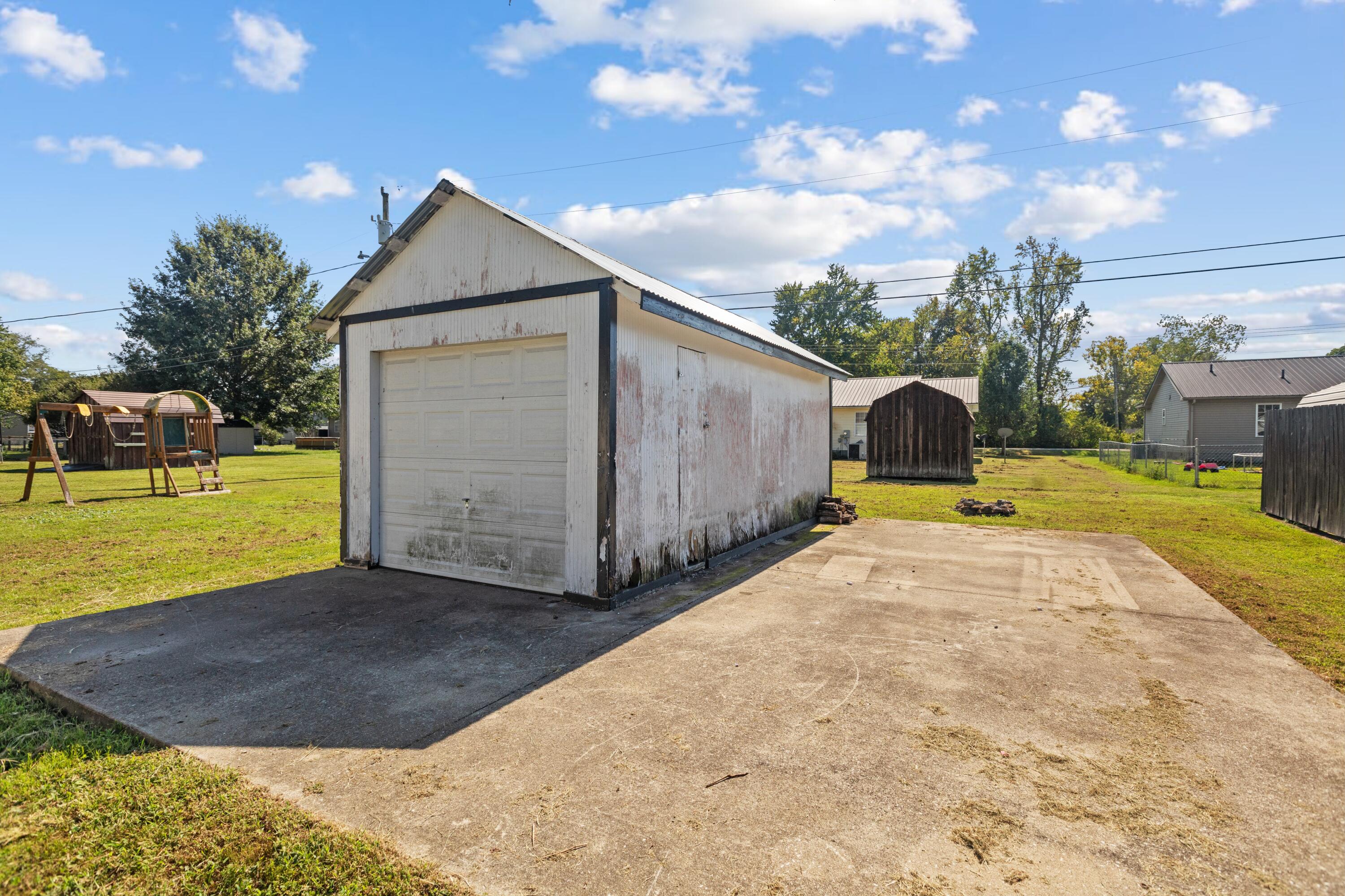 209 9th Avenue Property Photo 19
