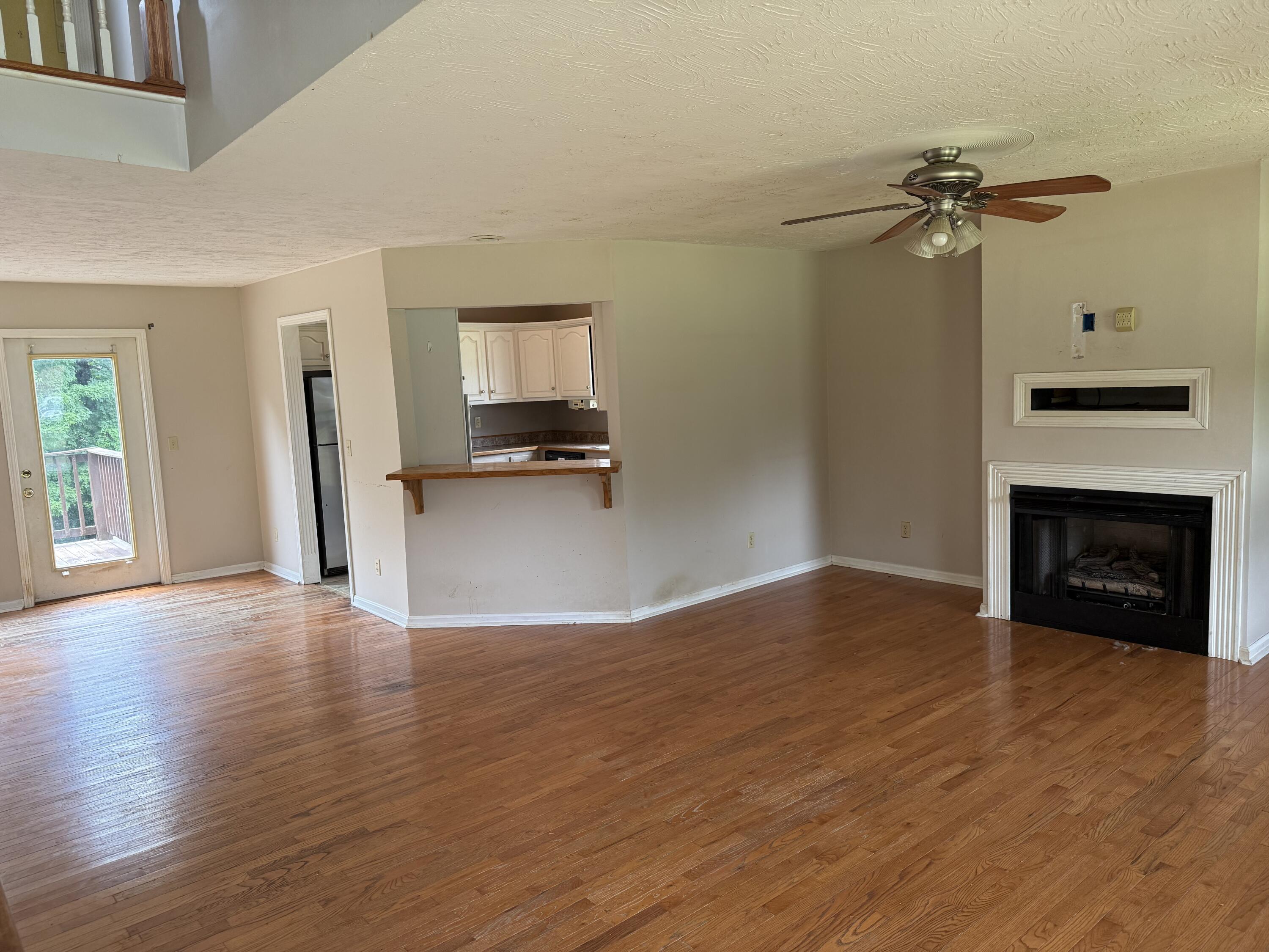 20 Pioneer Point Property Photo 3
