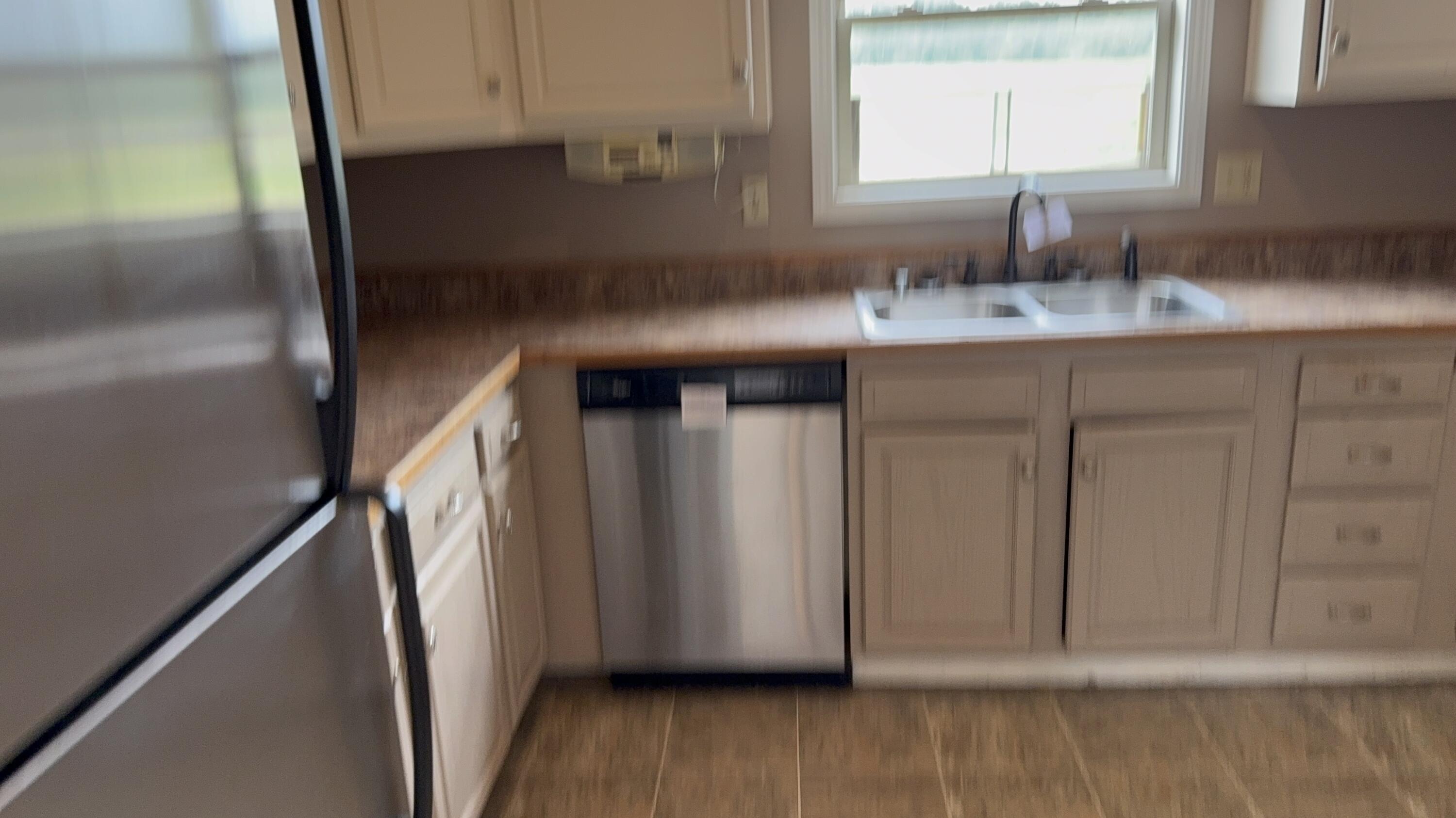 20 Pioneer Point Property Photo 4