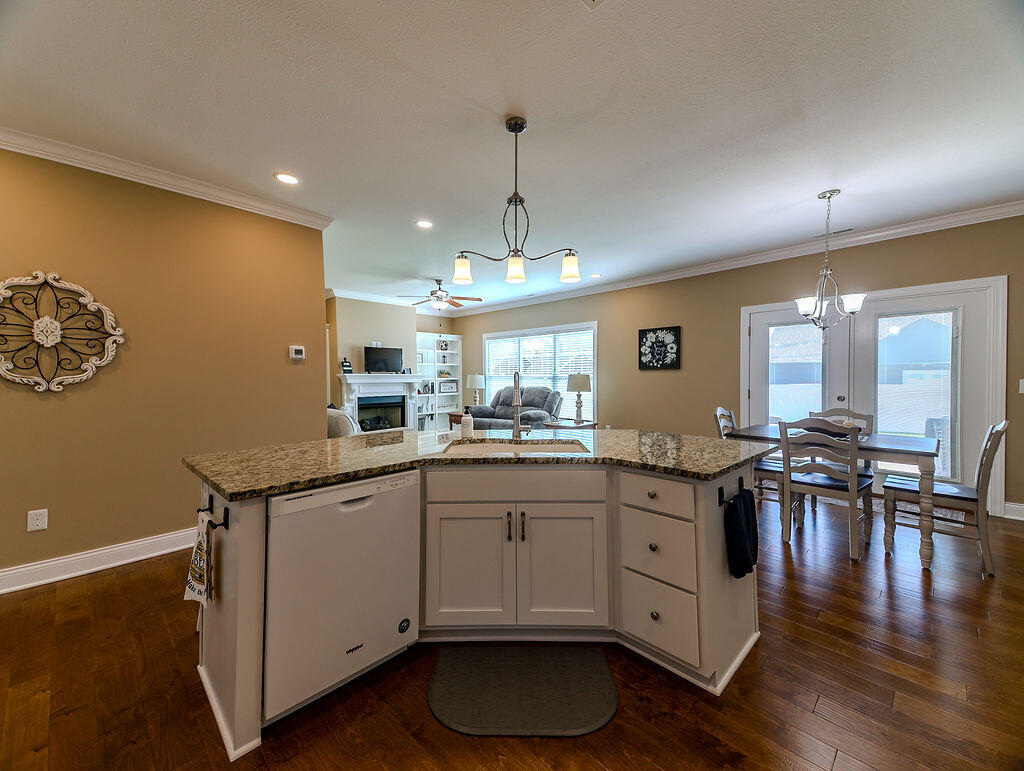 220 Hunters Ridge Drive Property Photo 5