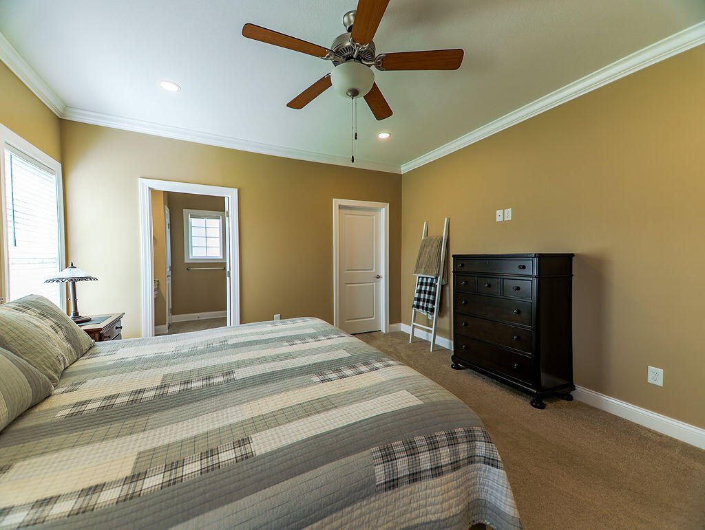 220 Hunters Ridge Drive Property Photo 13