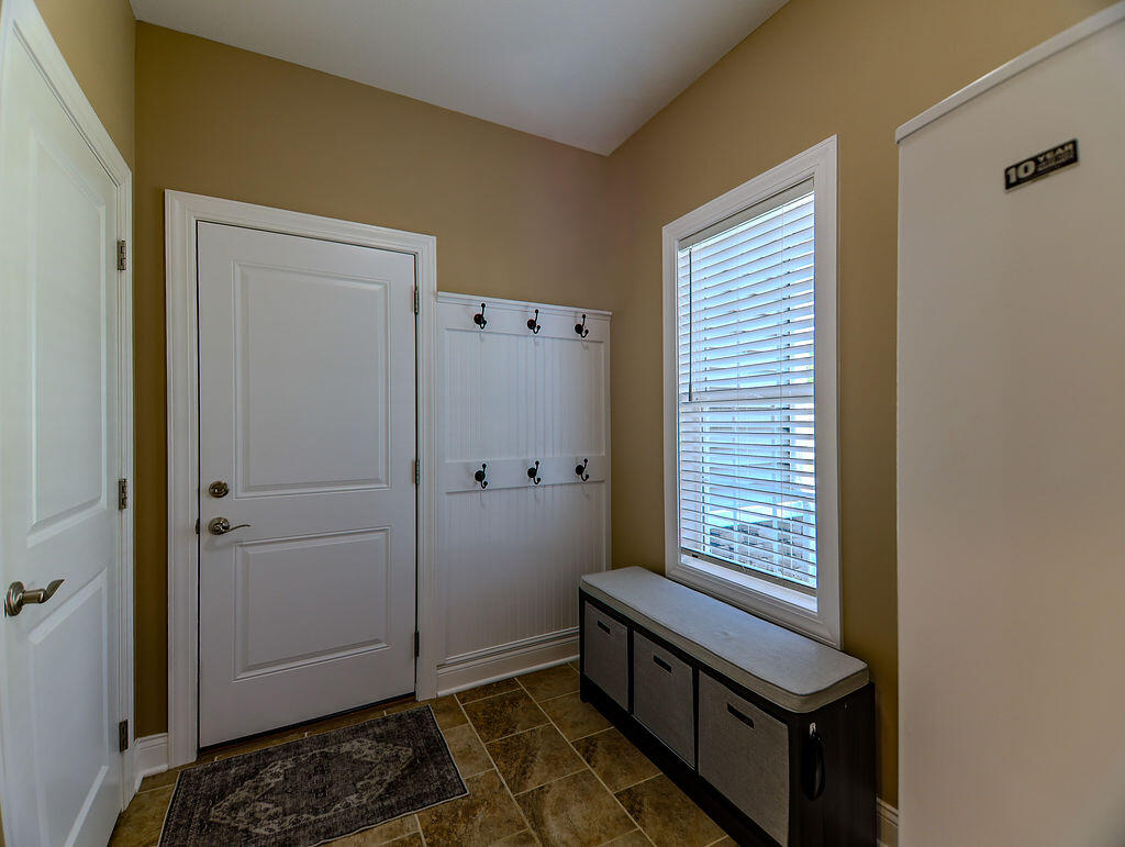 220 Hunters Ridge Drive Property Photo 25