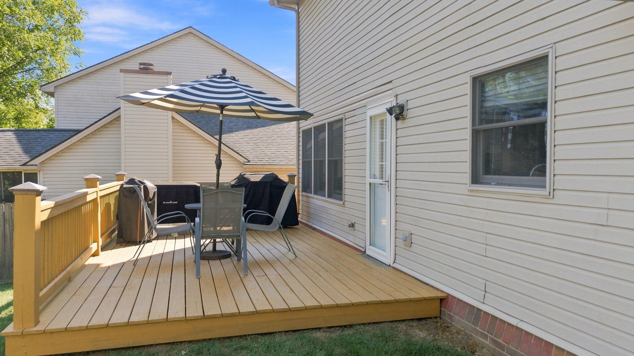 532 Amberley Drive Property Photo 30
