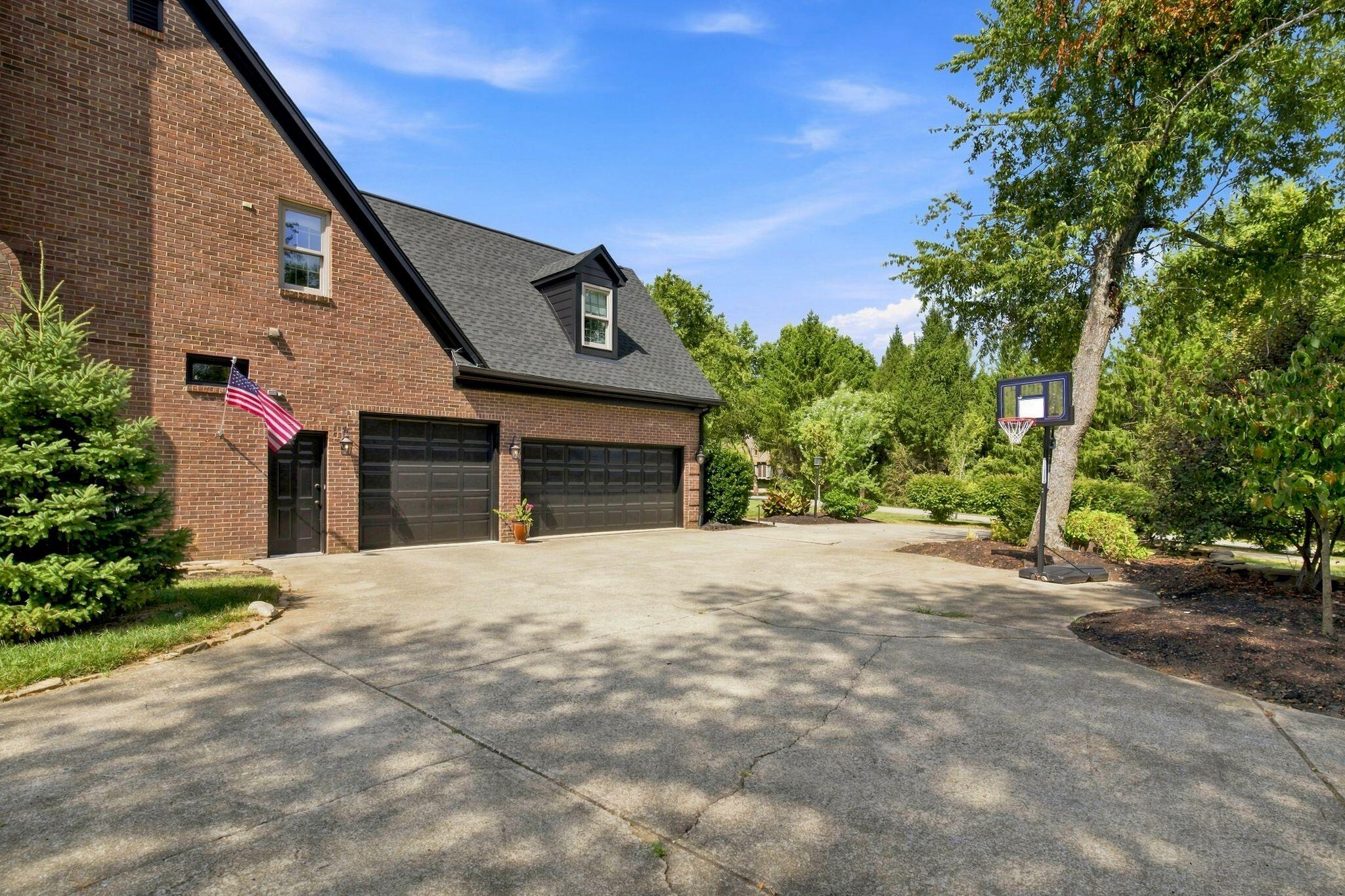 51 Avenue Of Champions Property Photo 65