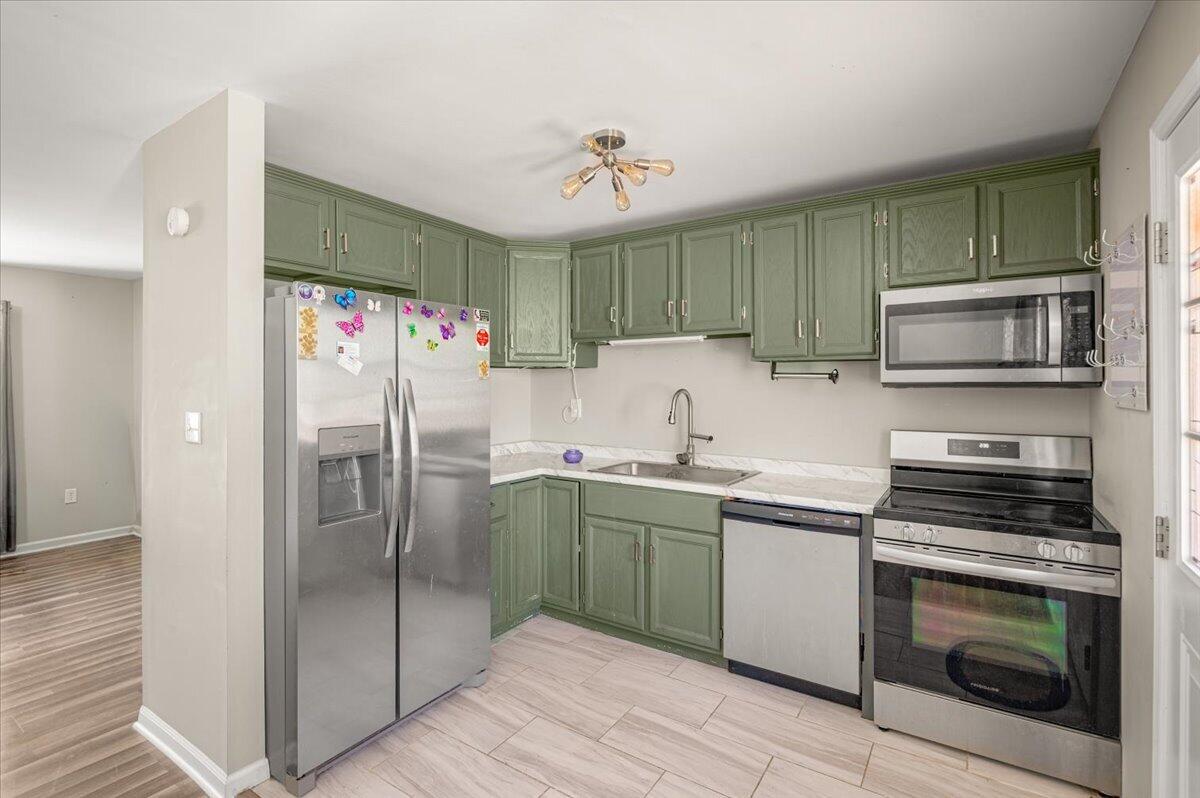 305 Maple Street Property Photo 14