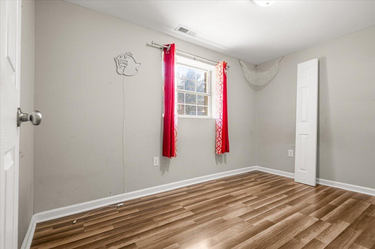 305 Maple Street Property Photo 26