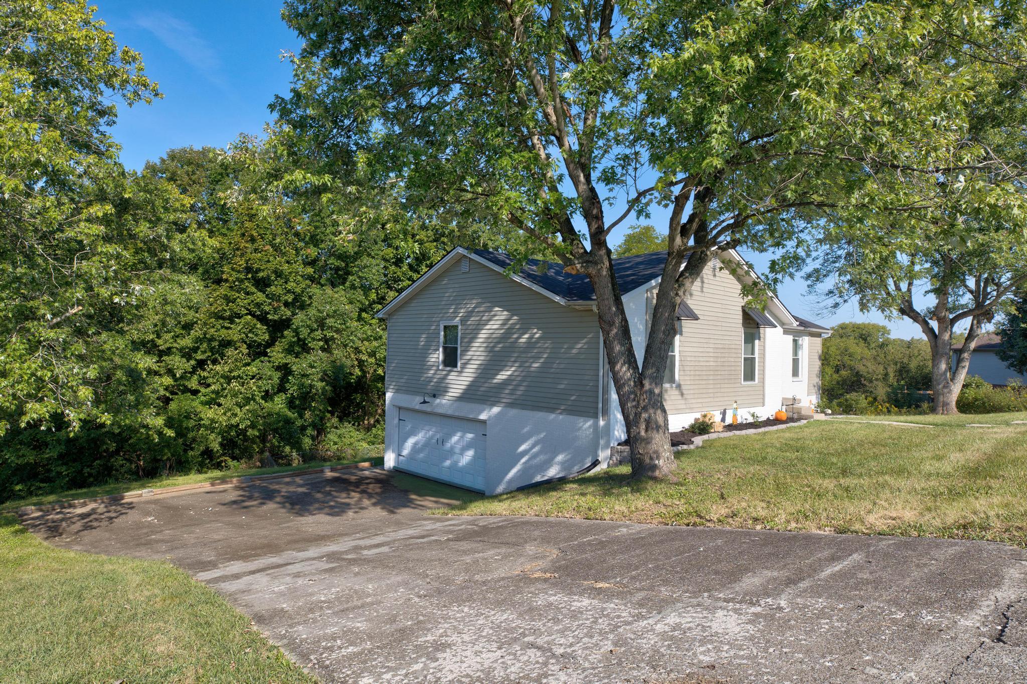 213 Anthony Way Property Photo 4
