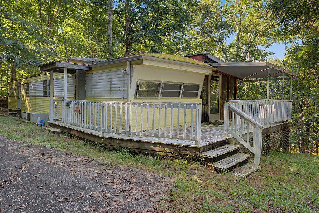 59 Shore Drive Property Photo 9