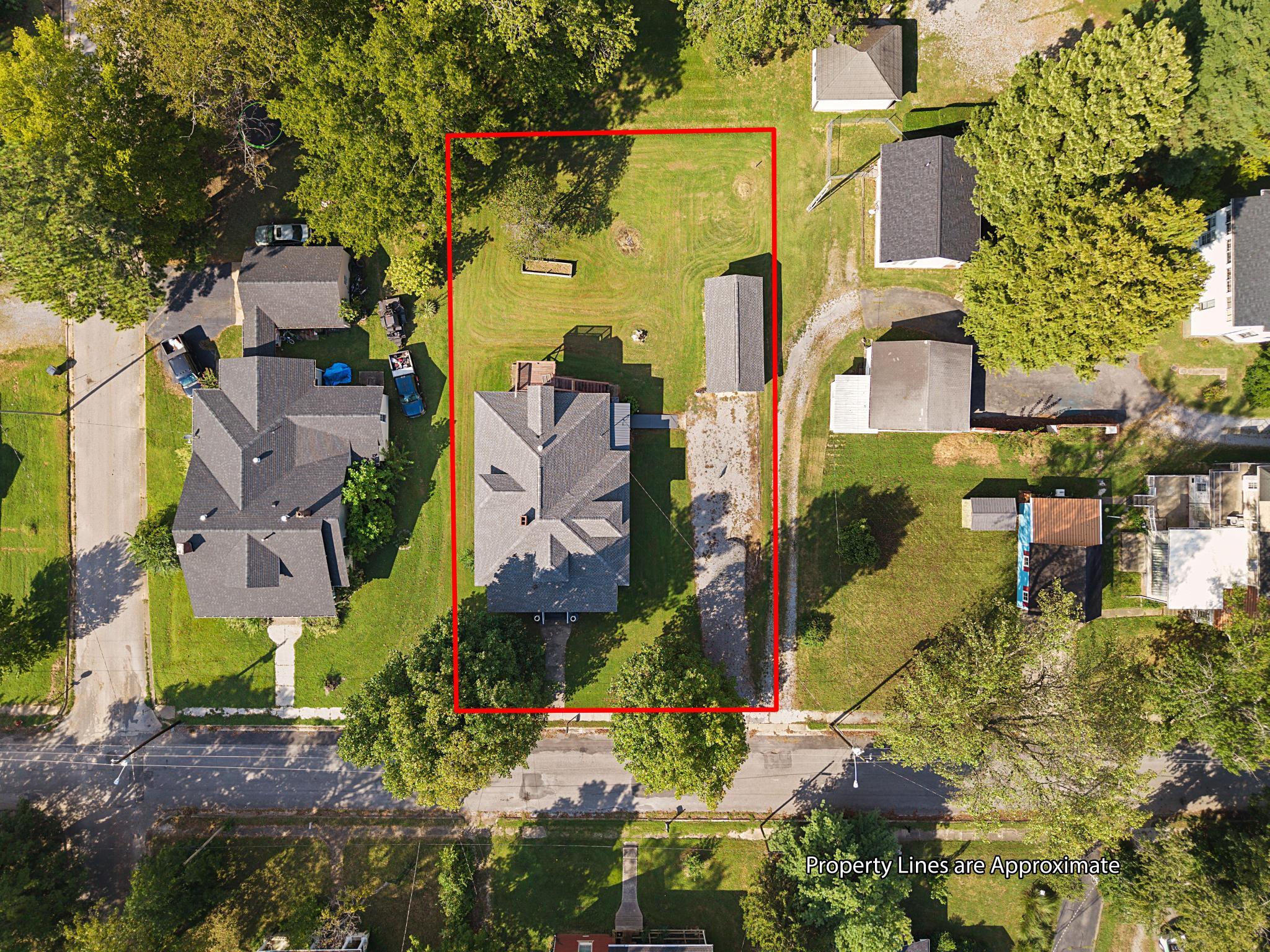 117 W Elm Street Property Photo 2