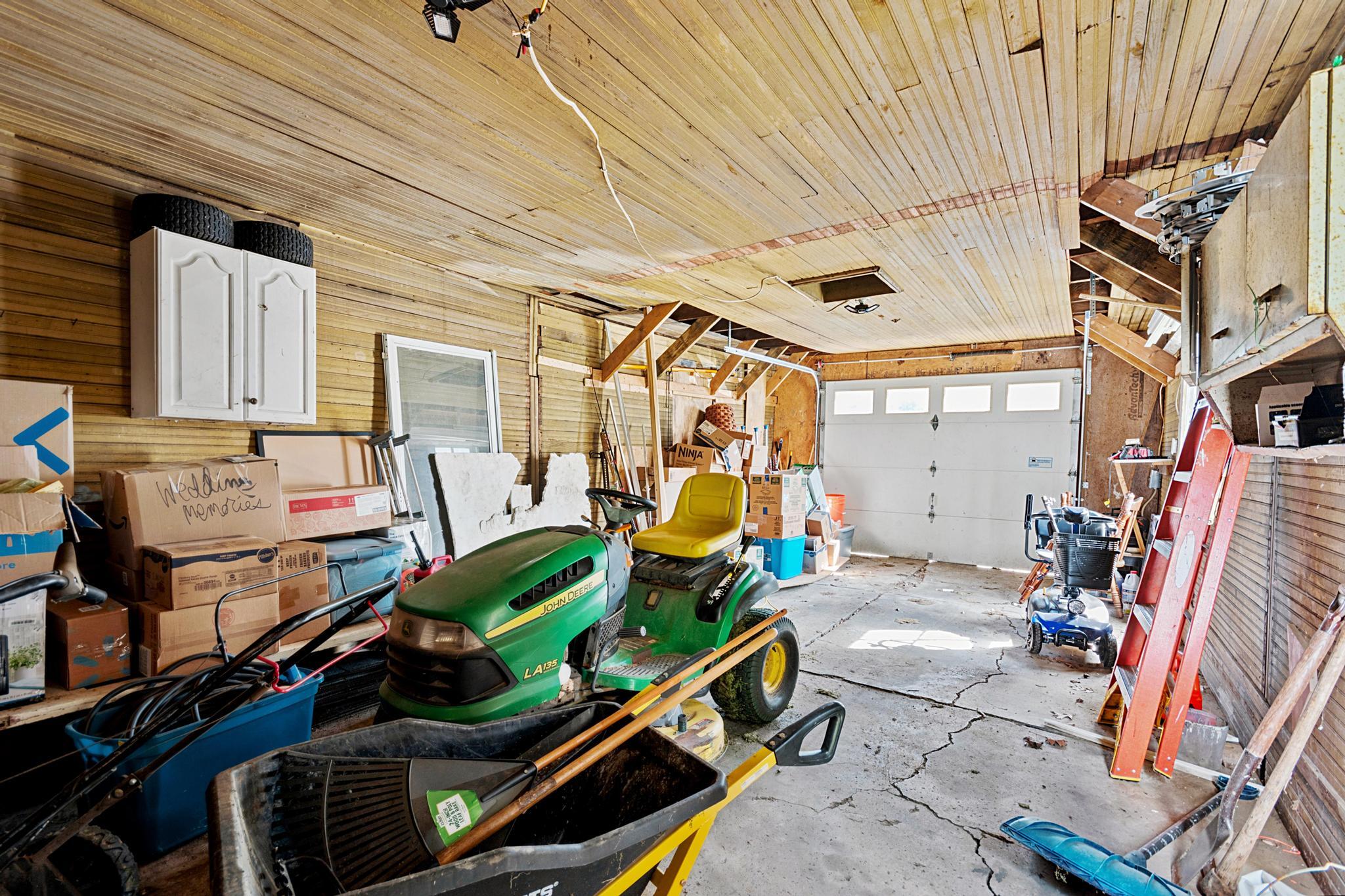 117 W Elm Street Property Photo 32