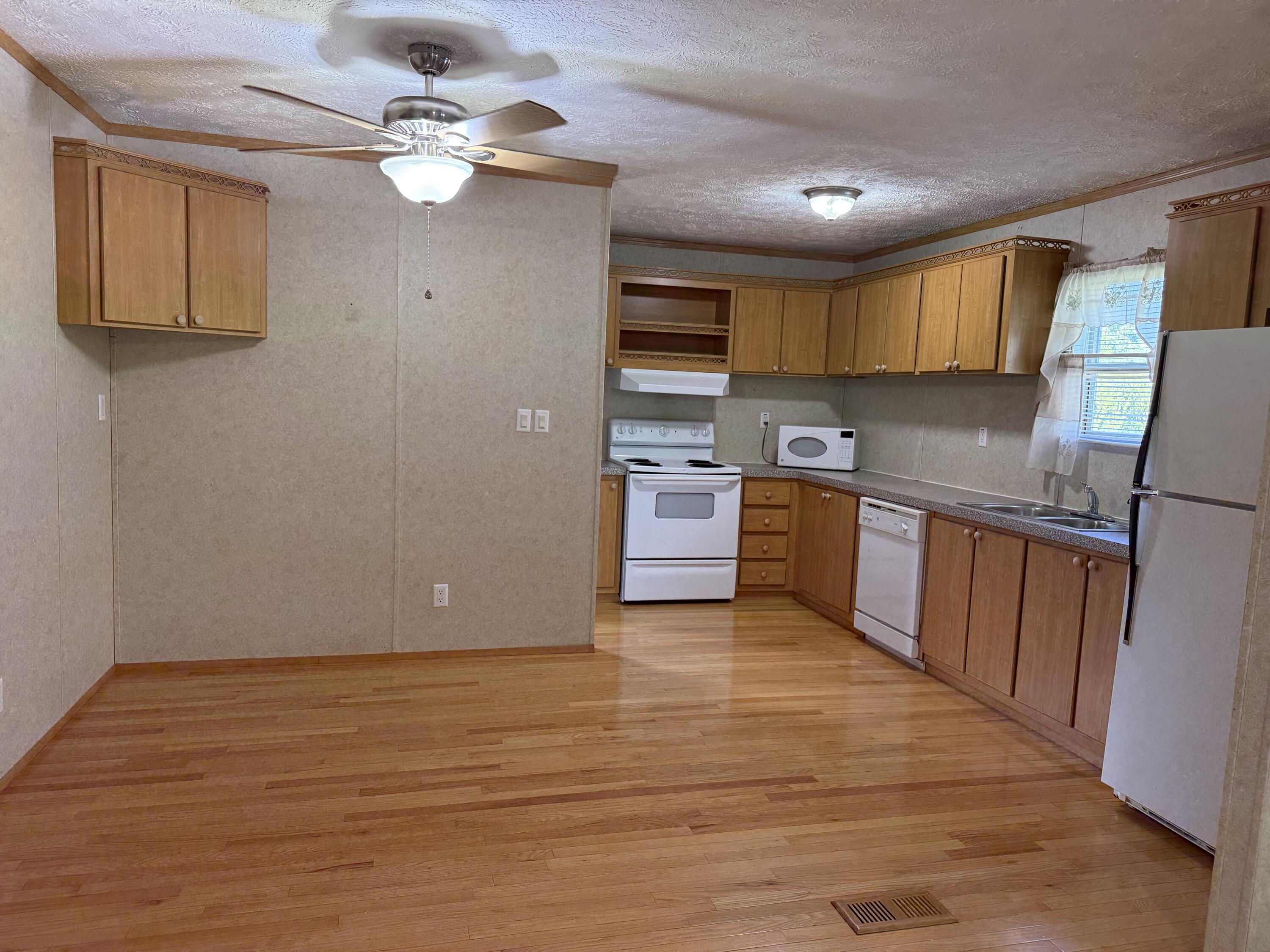 172 Boston Hill Rd Road Property Photo 9