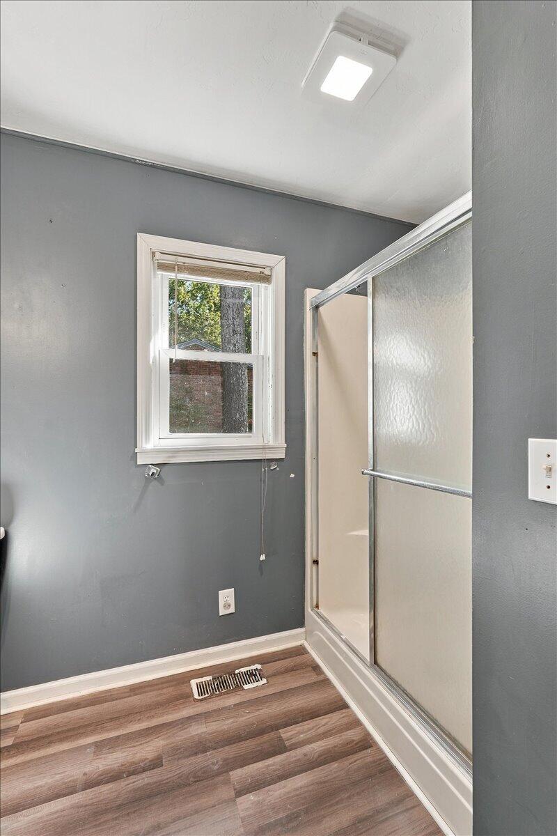 202 Oakcrest Drive Property Photo 11