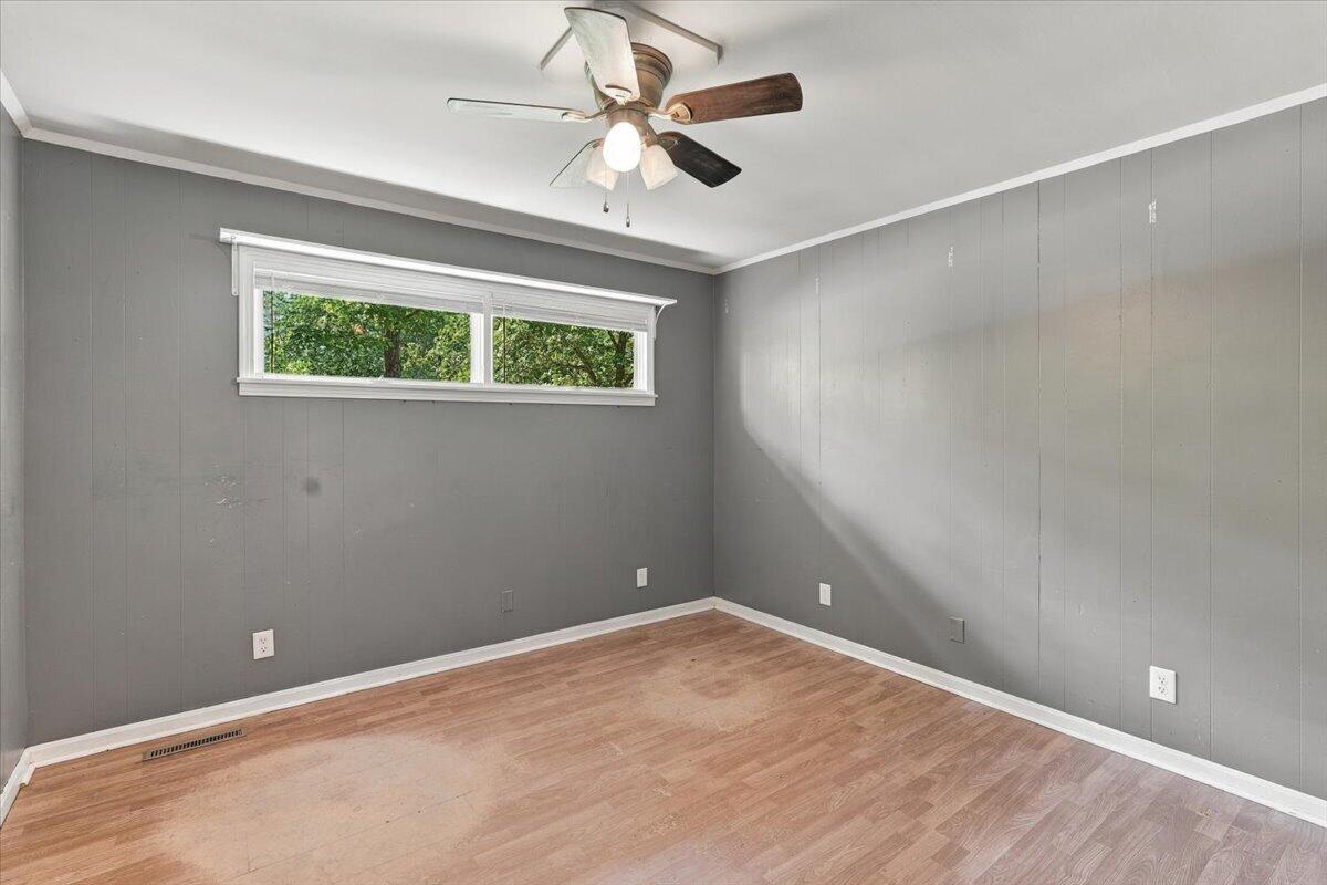 202 Oakcrest Drive Property Photo 13