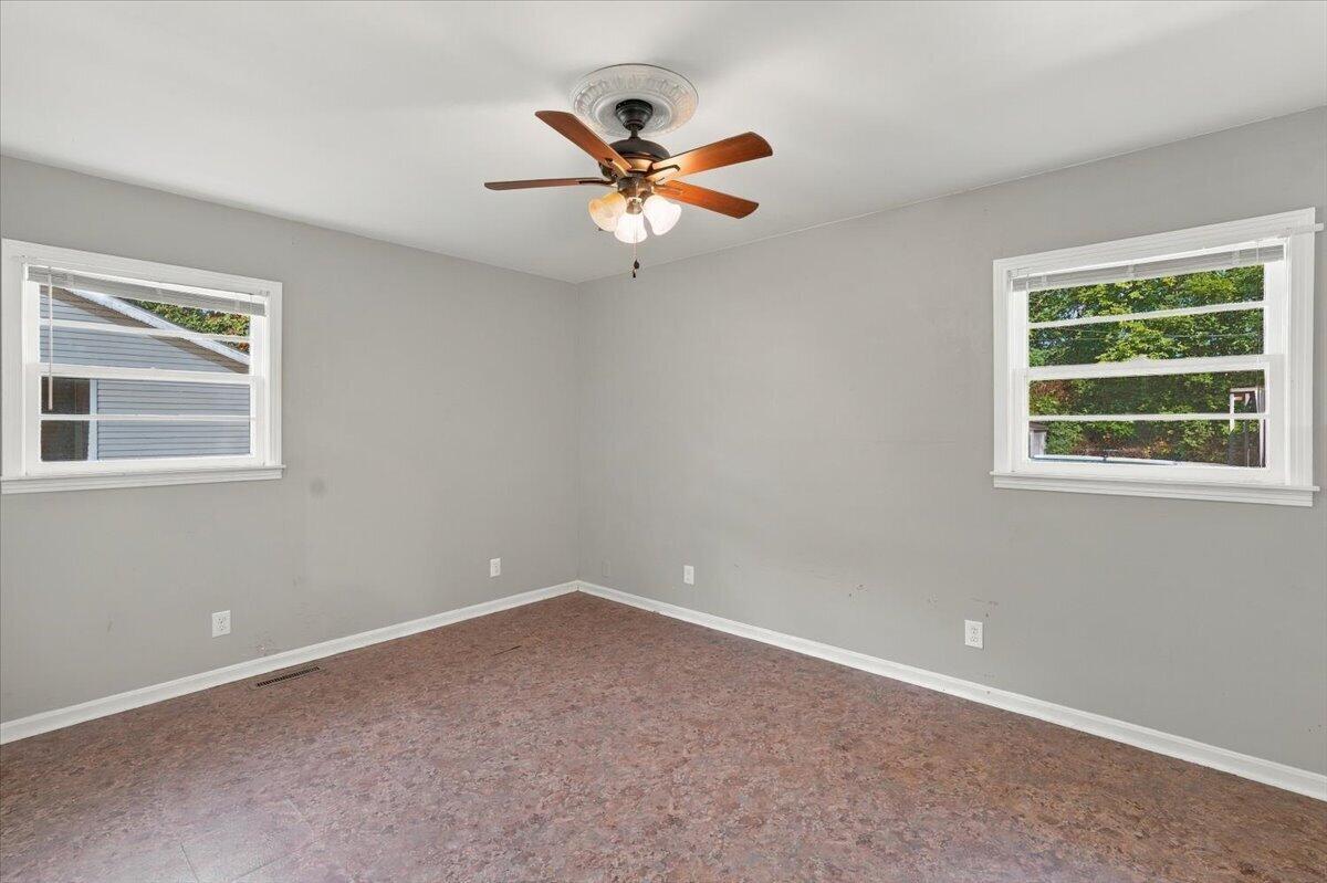202 Oakcrest Drive Property Photo 19