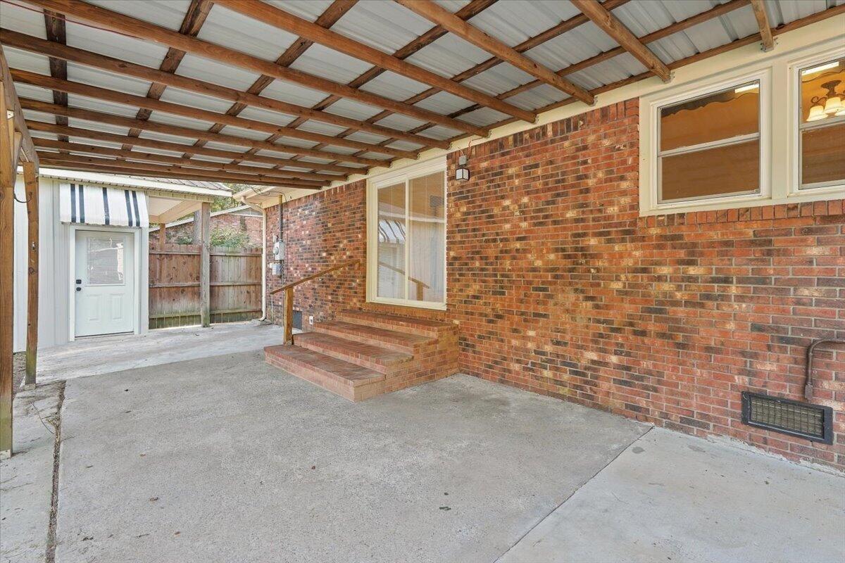 202 Oakcrest Drive Property Photo 27