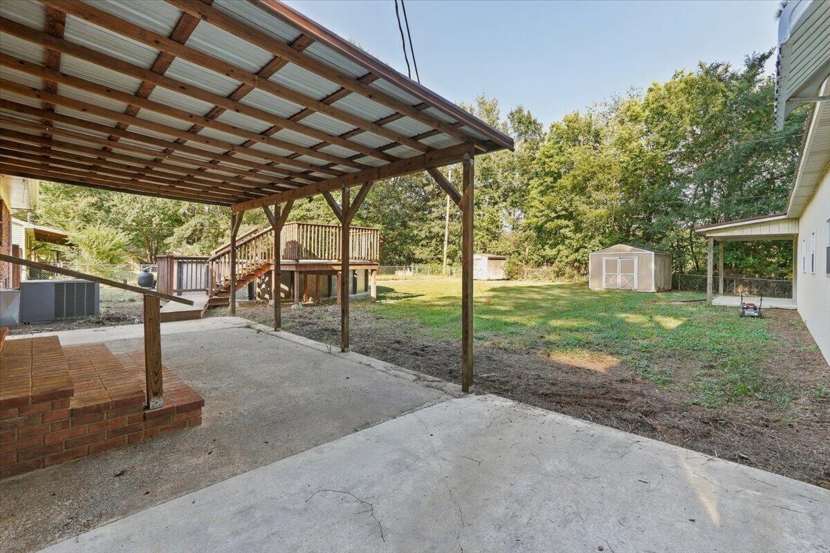 202 Oakcrest Drive Property Photo 29