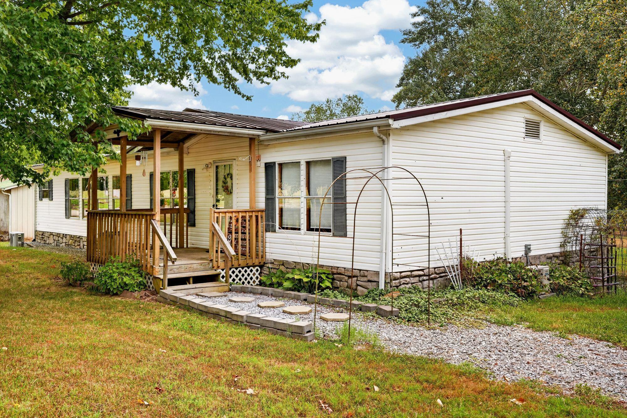 1886 Lewis Road Property Photo 2